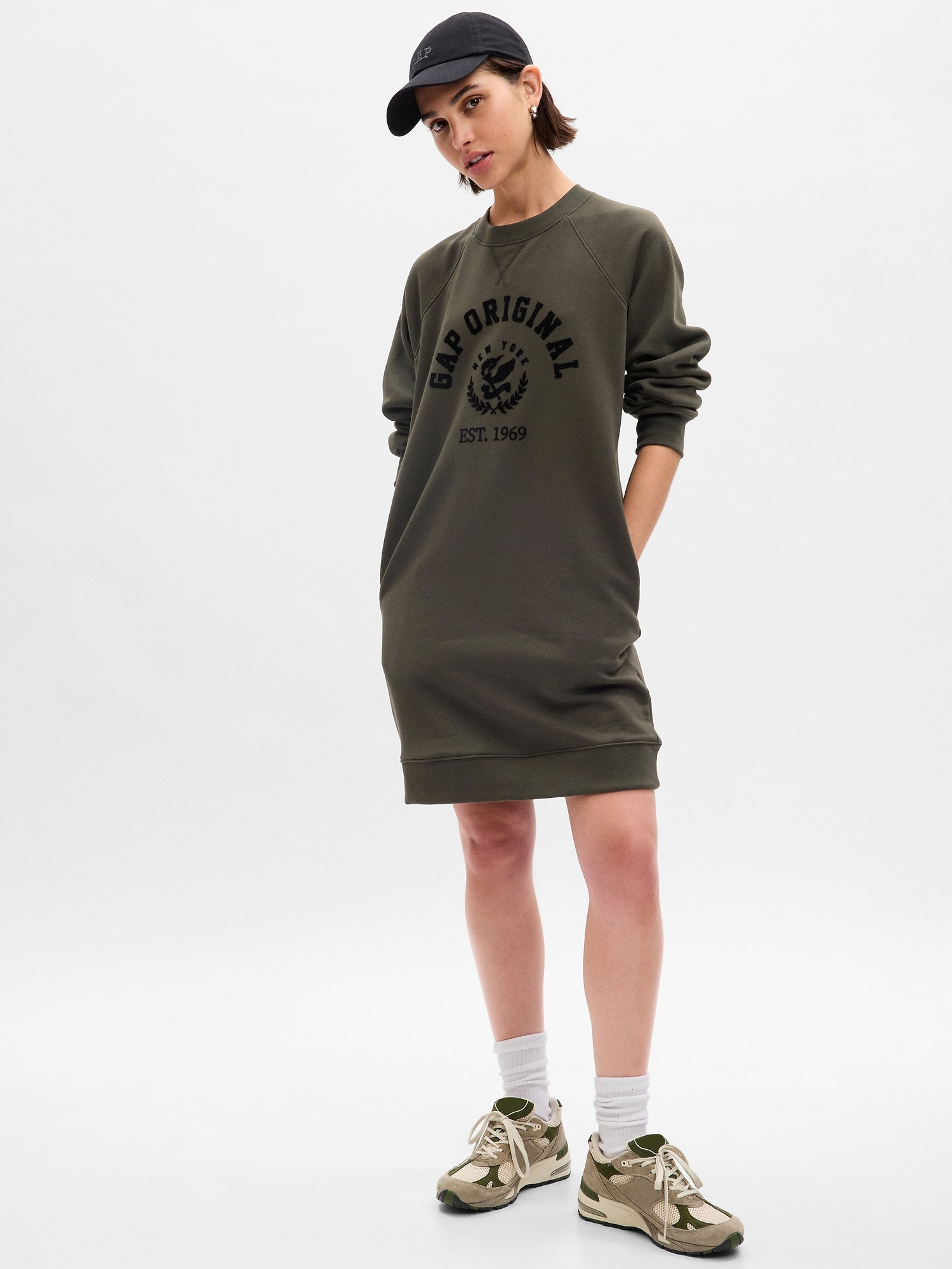 Sweatshirtkleid mit Logo