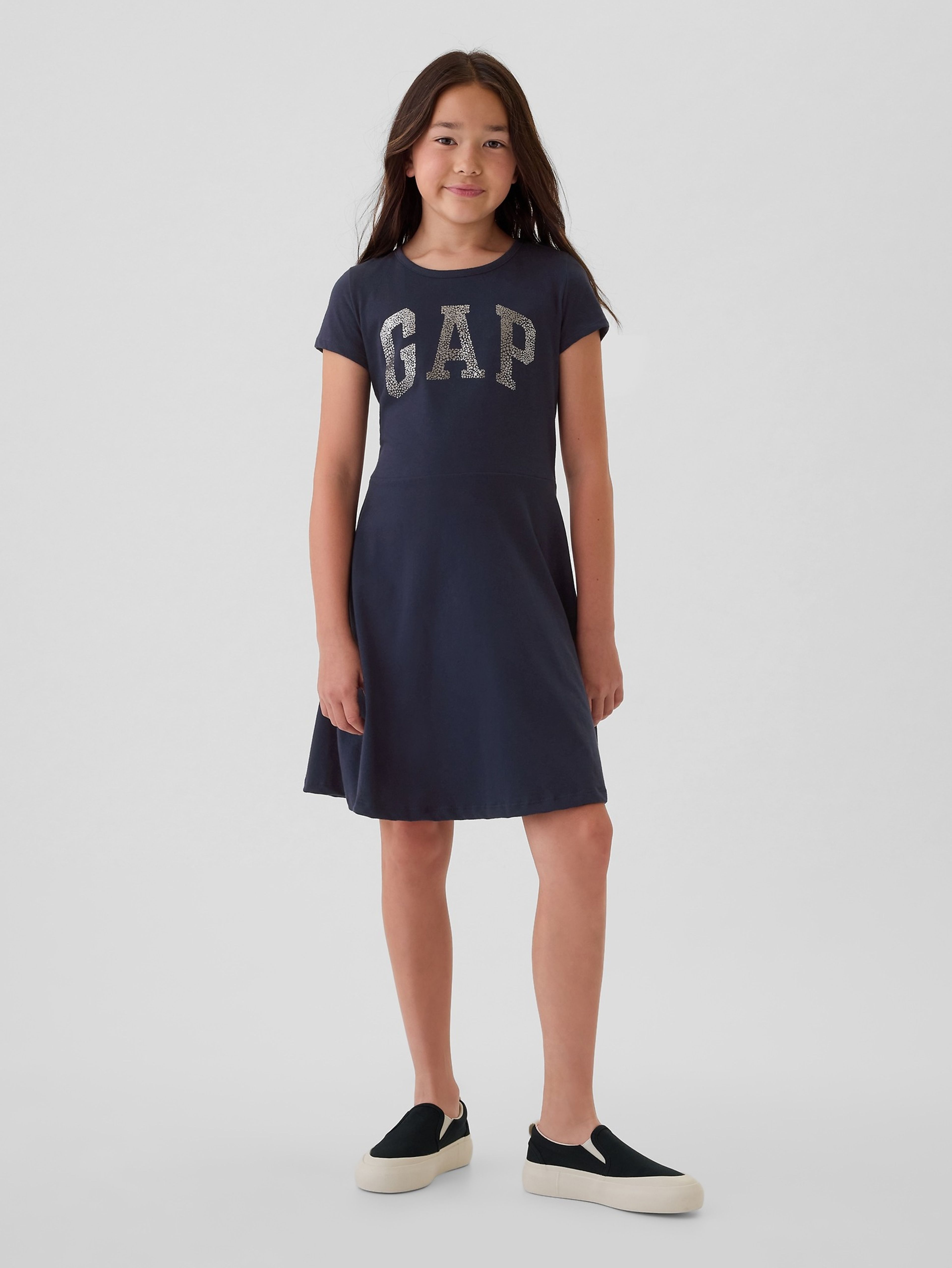 Kinderkleid mit Logo