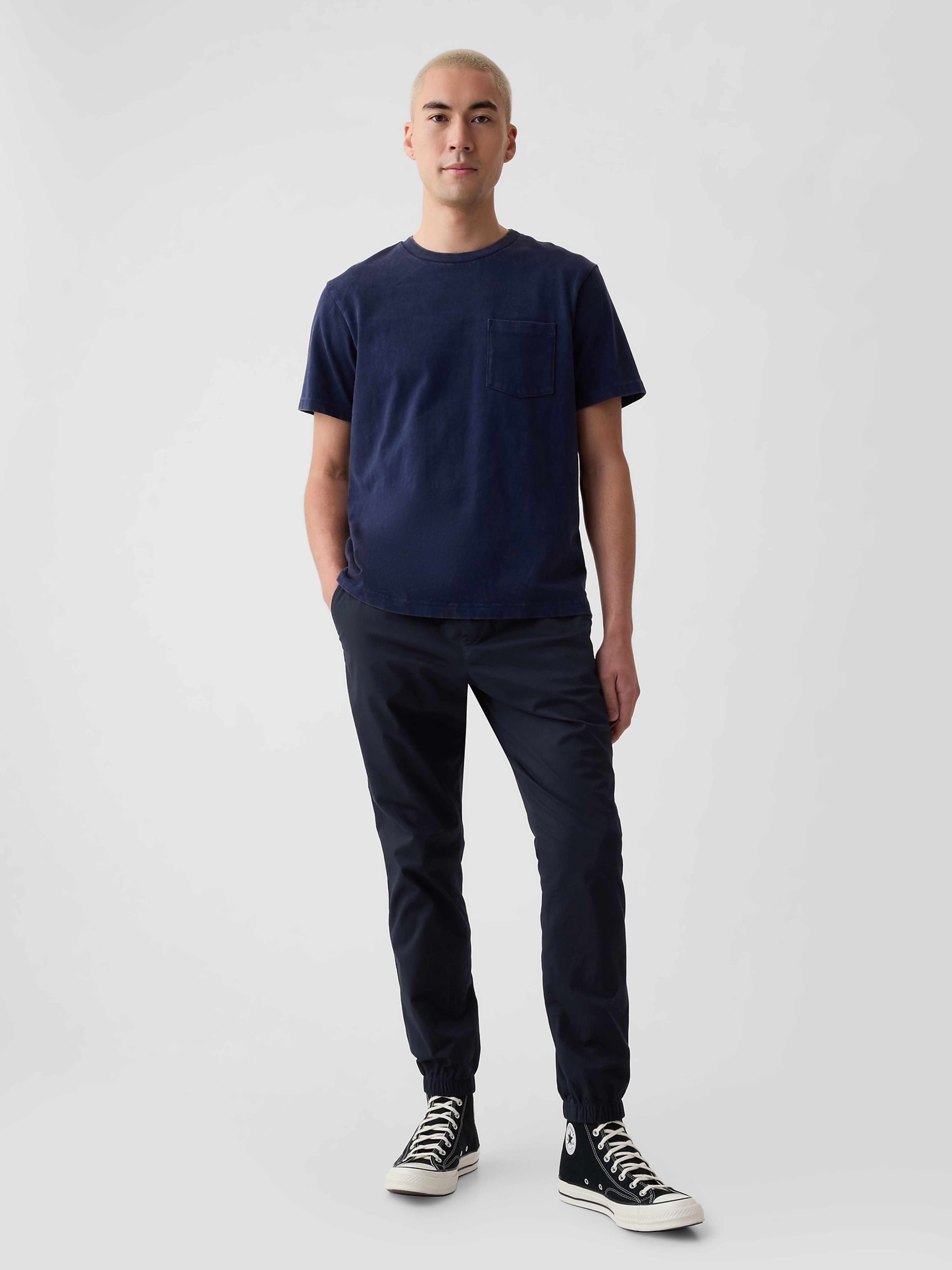 Hose slim canvas joggers with GapFlex