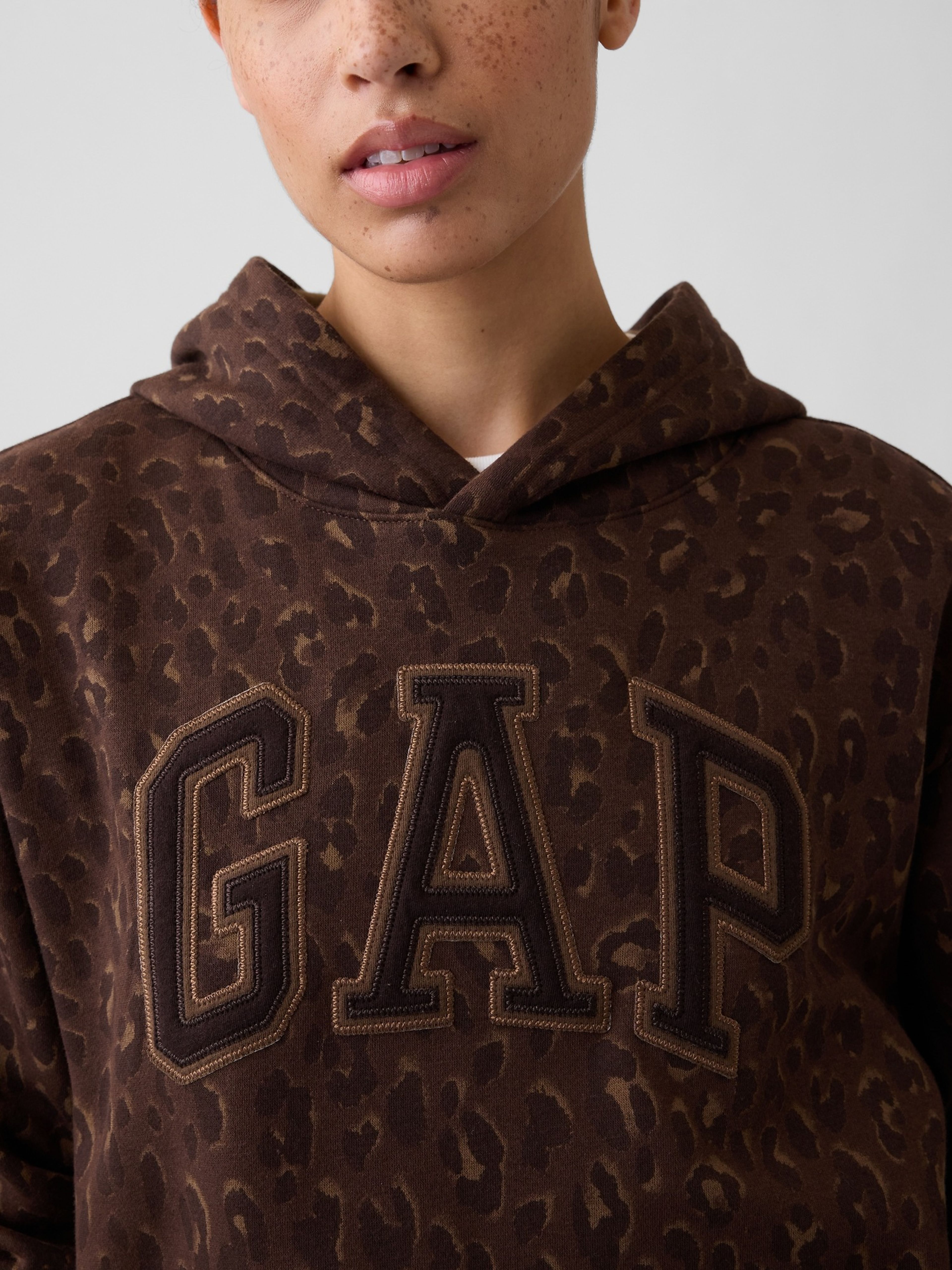 Sudadera con logo - 004