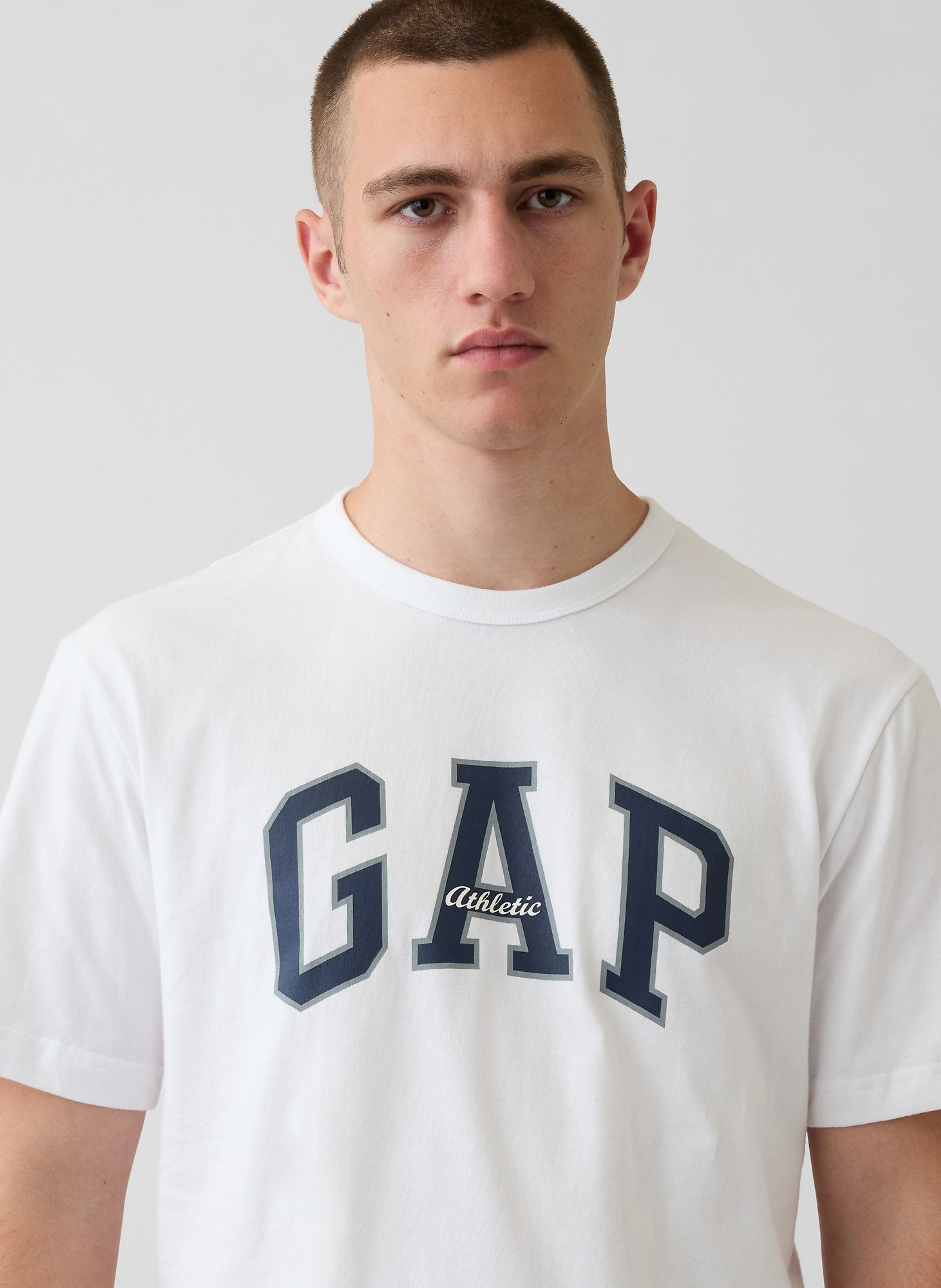Tričko Gap Athletic - 004