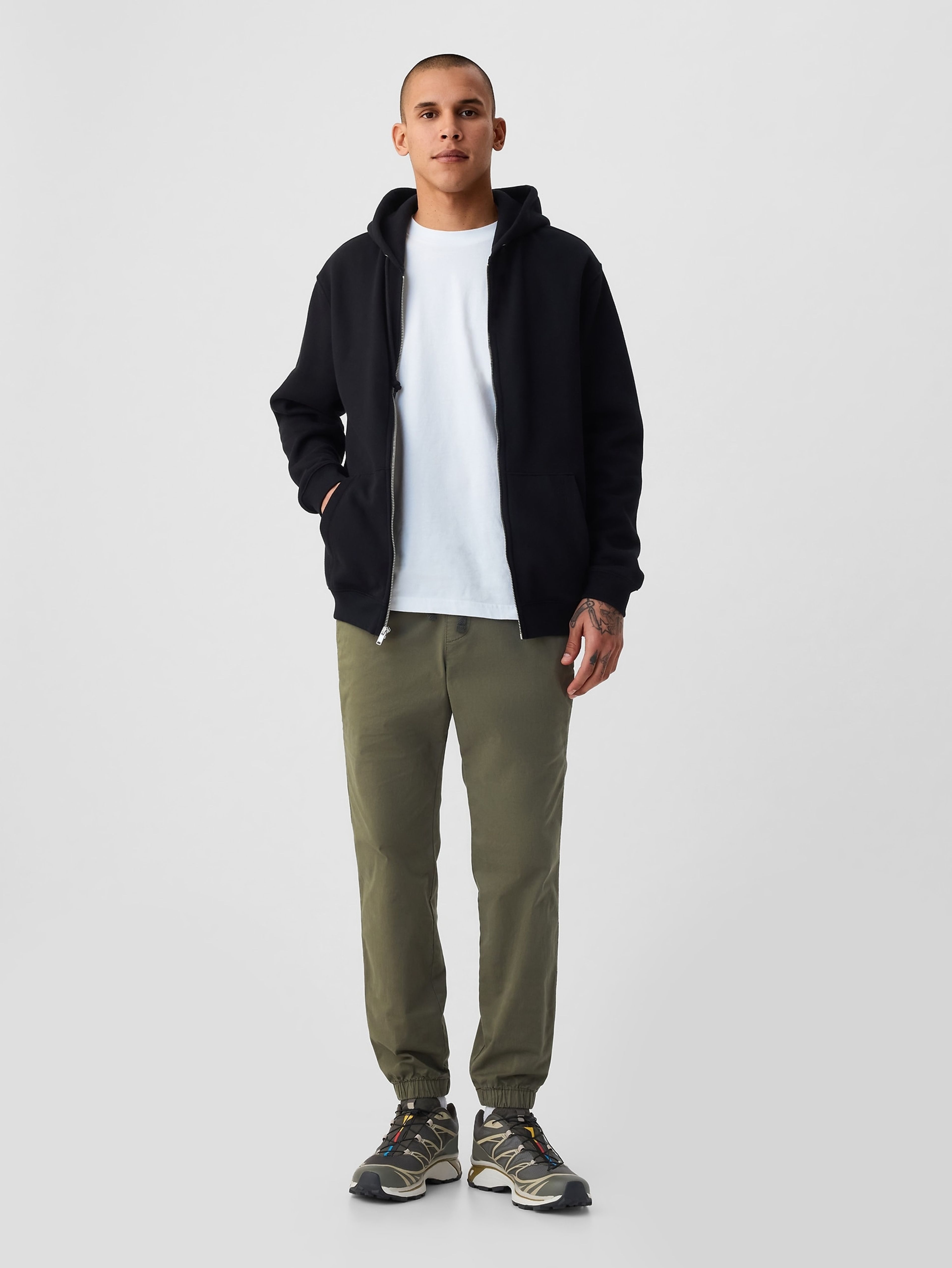 Hose slim canvas joggers with GapFlex