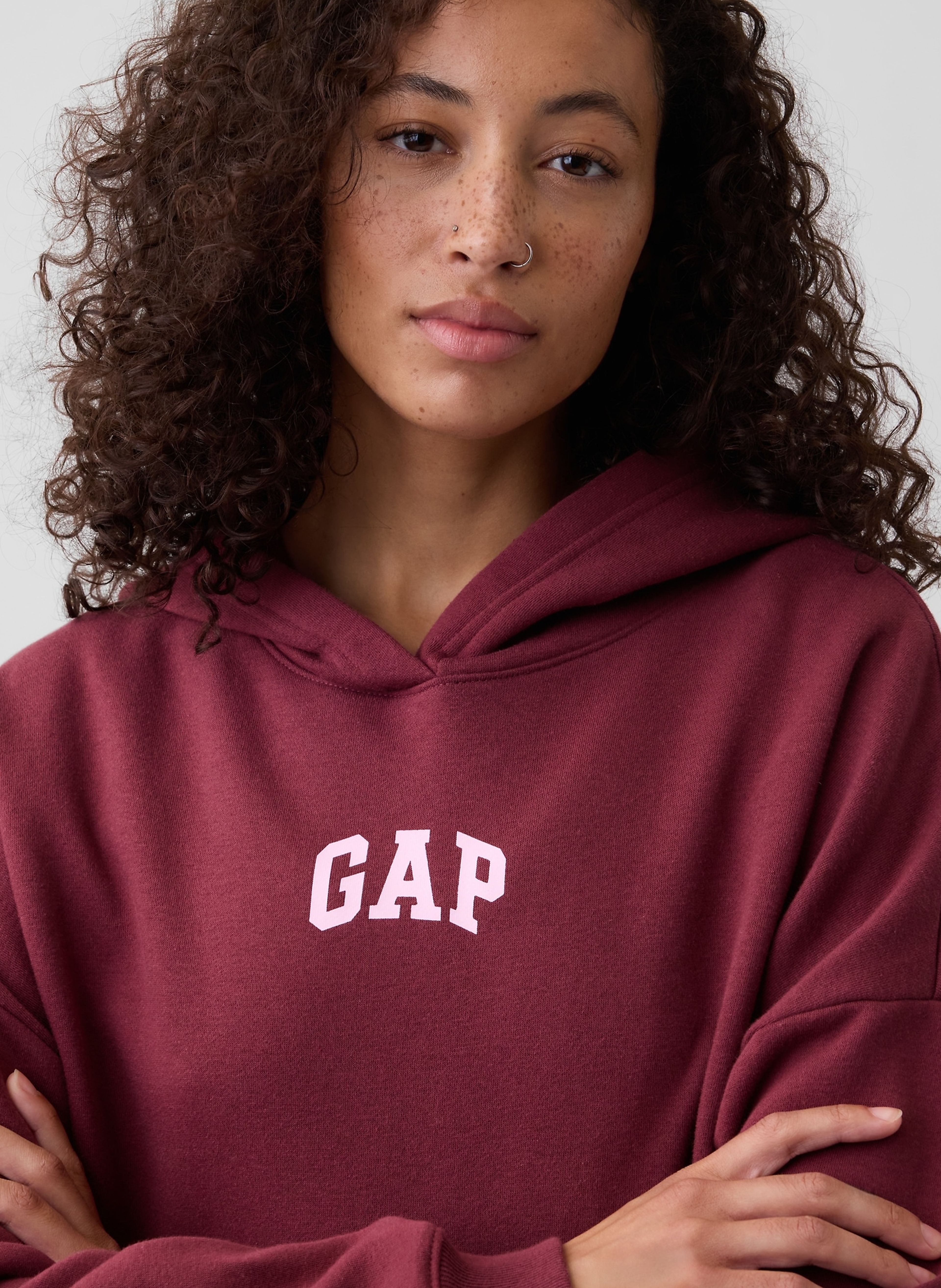 Sudadera crop con logo - 004
