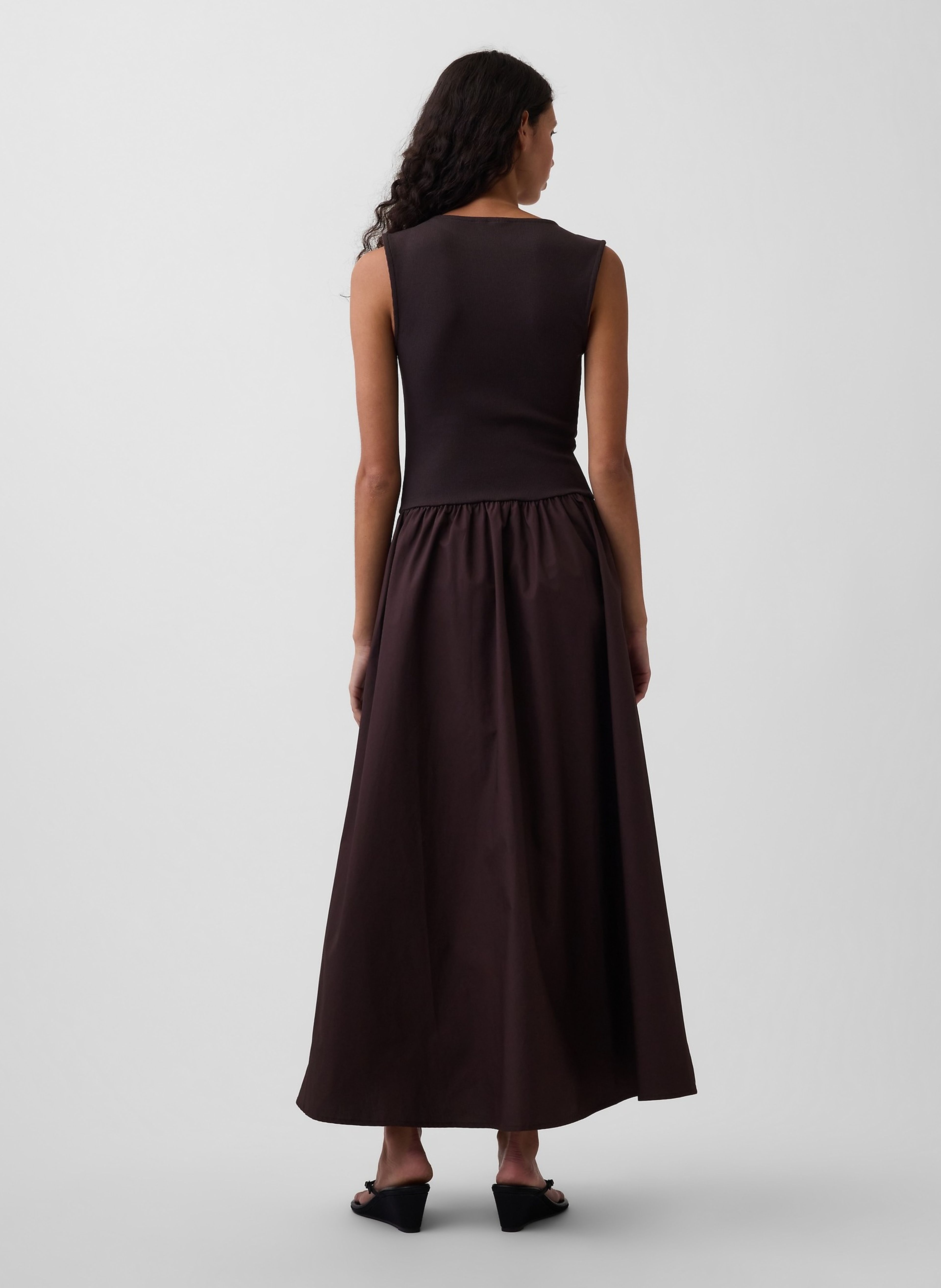 Abito maxi con tasche - 002