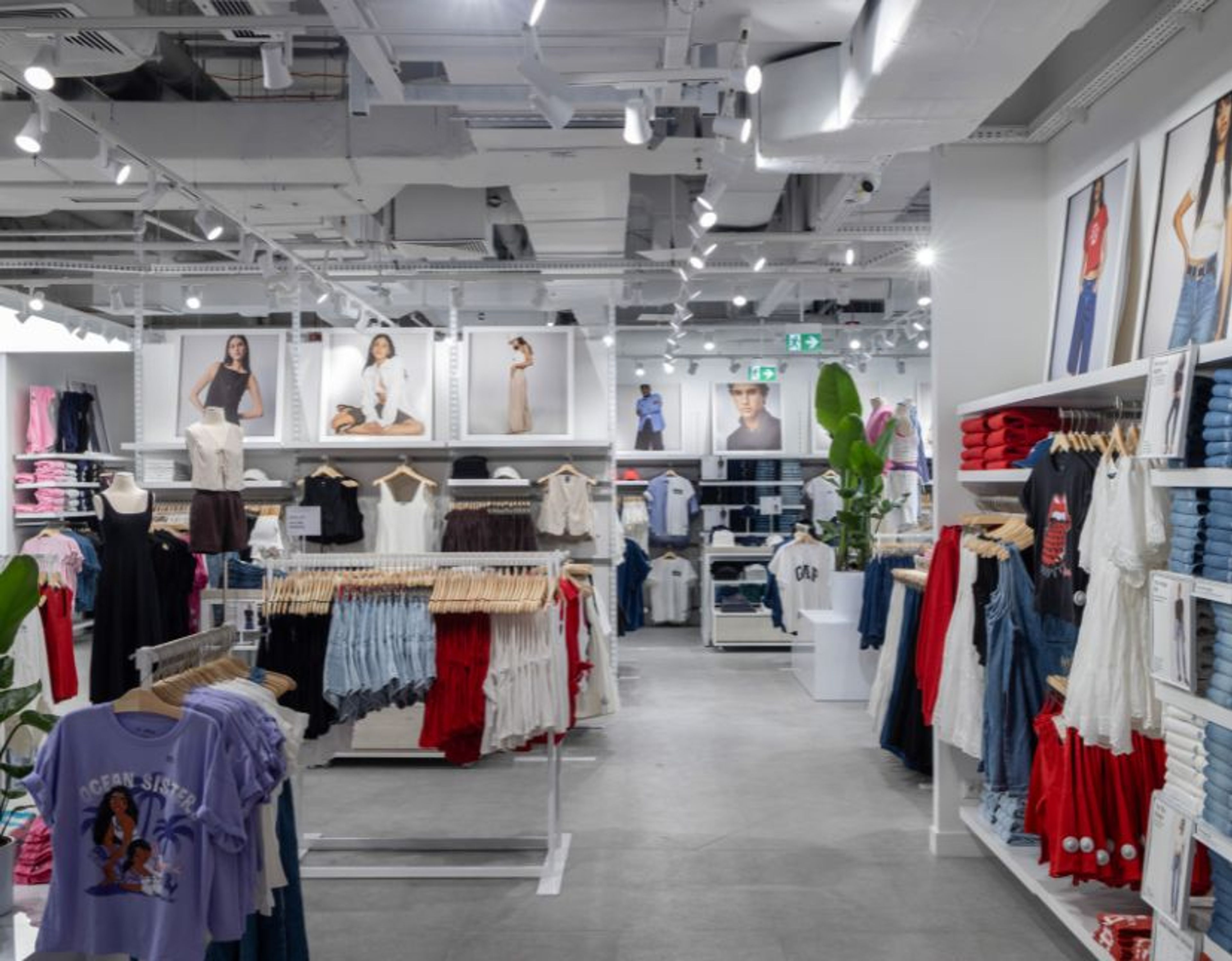 GAP Westfield Arkadia