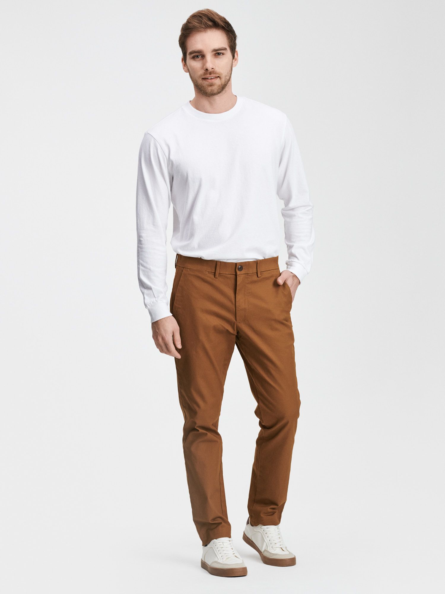 GAP Pantaloni Chino Slim Fit Khaki Uomo – V-Essential Elasticizzati, Marrone, 36W X 30L
