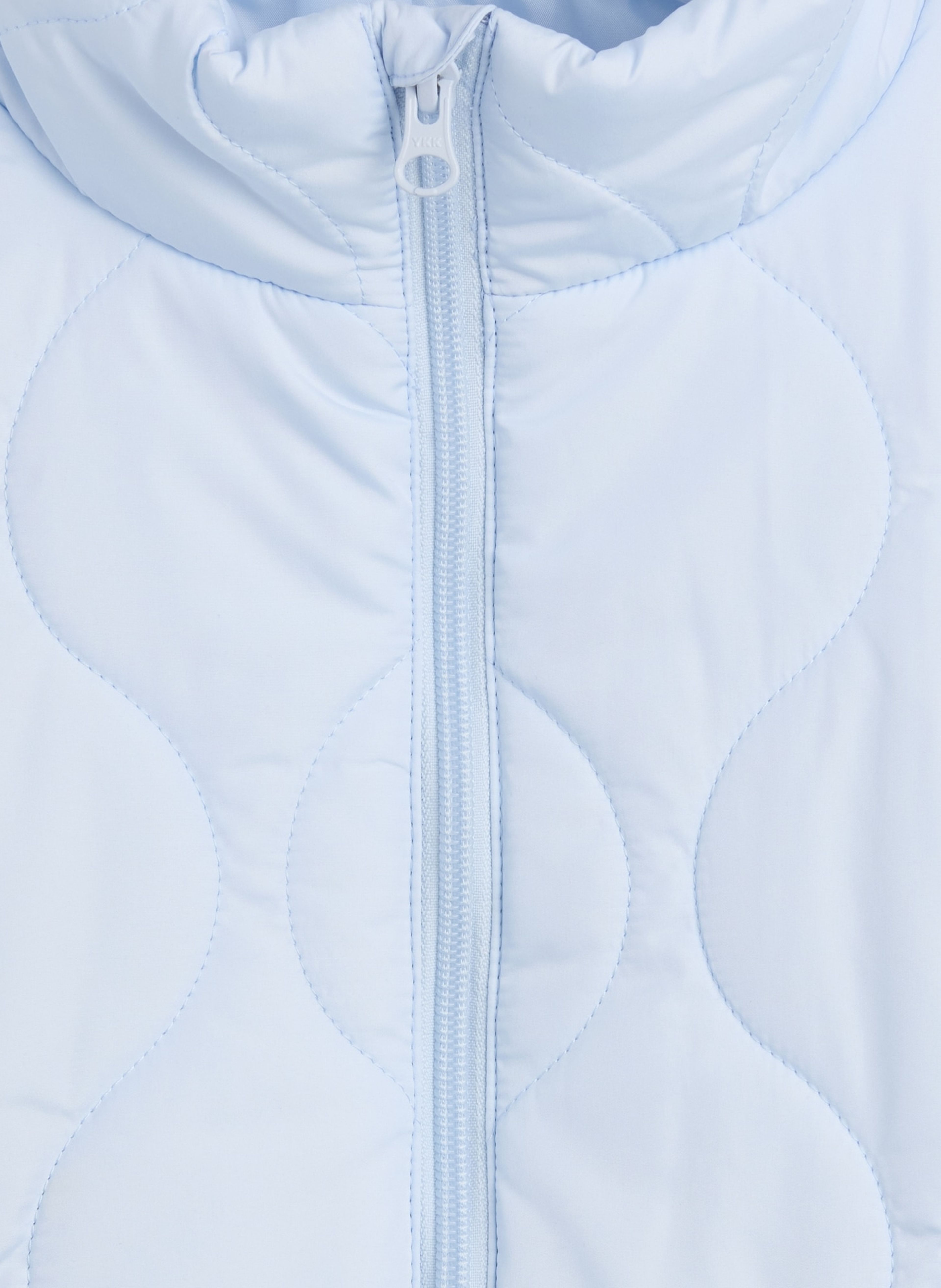 Dziecięca pikowana kurtka z logo - 005