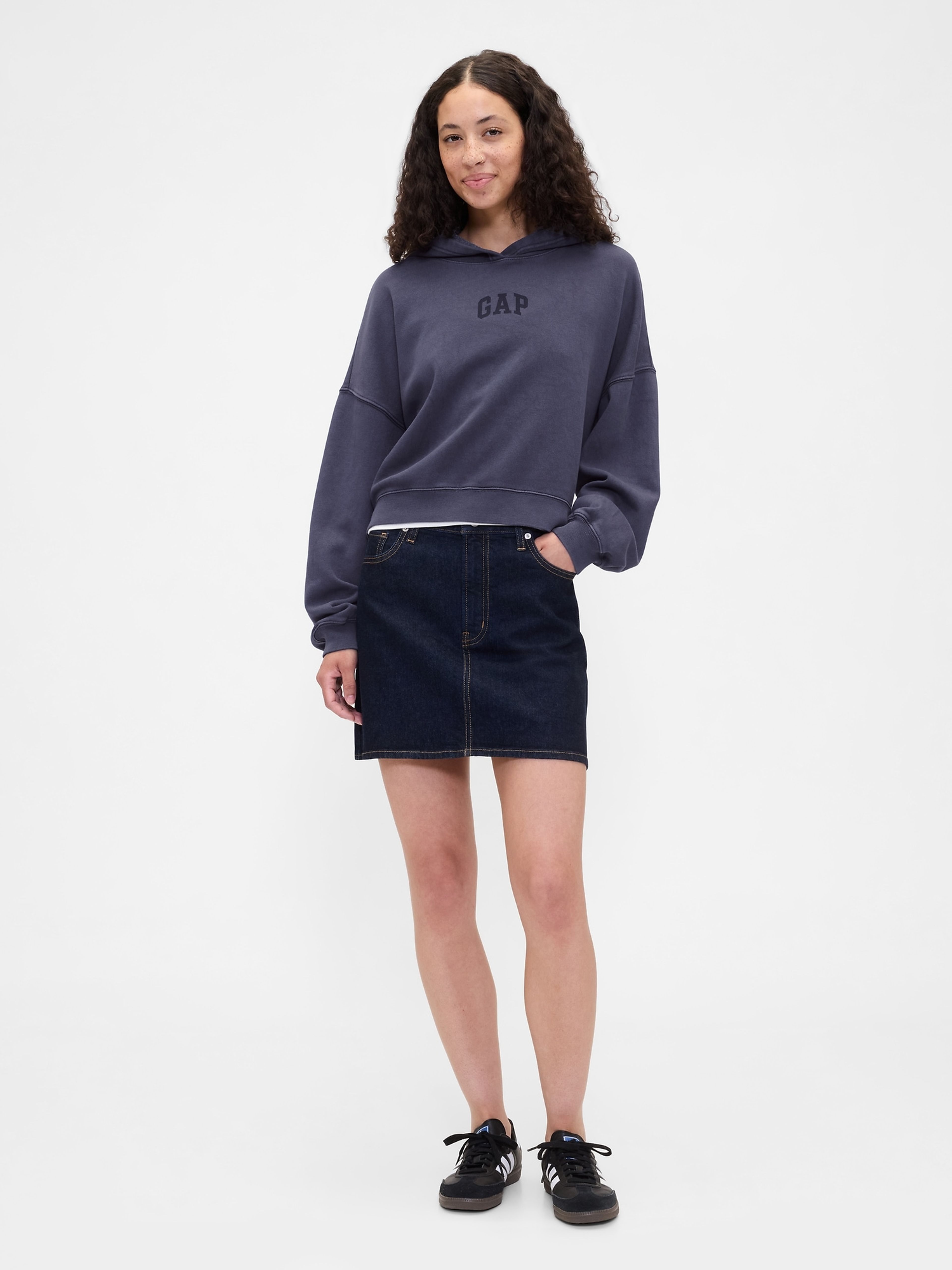 Sudadera crop con logo - 003