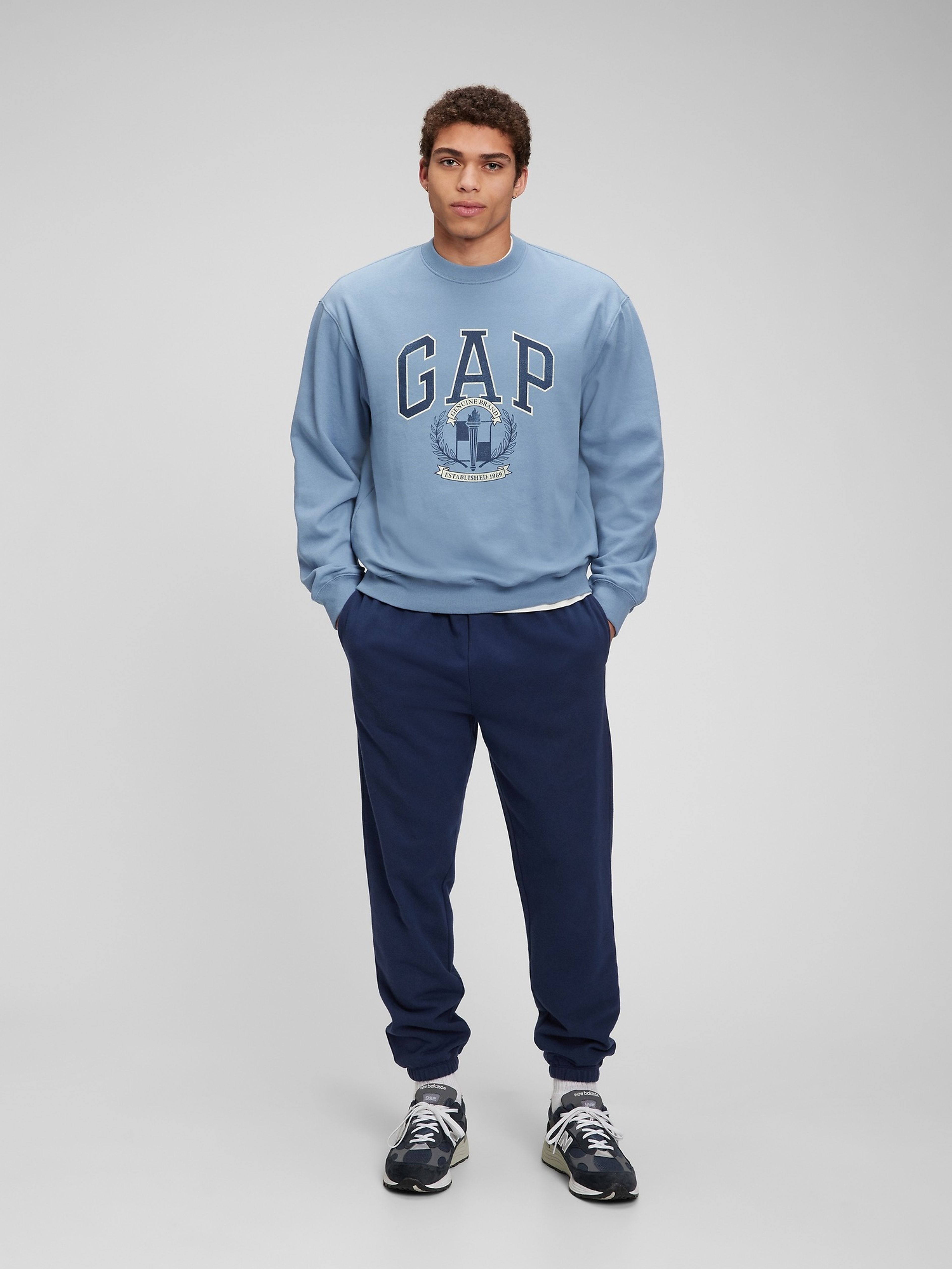 Sweatshirt GAP Logo