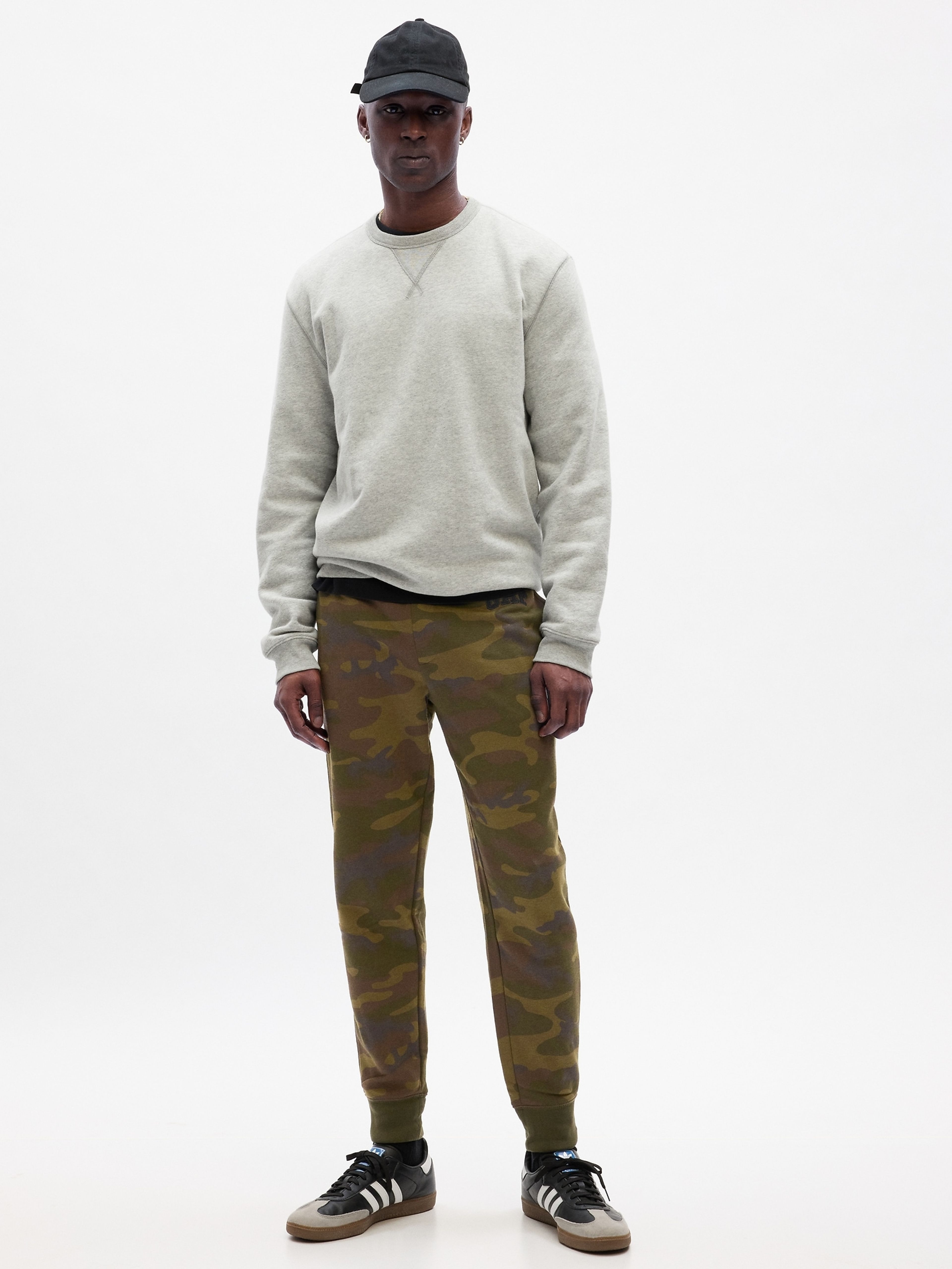 Jogger camouflage à logo Gap