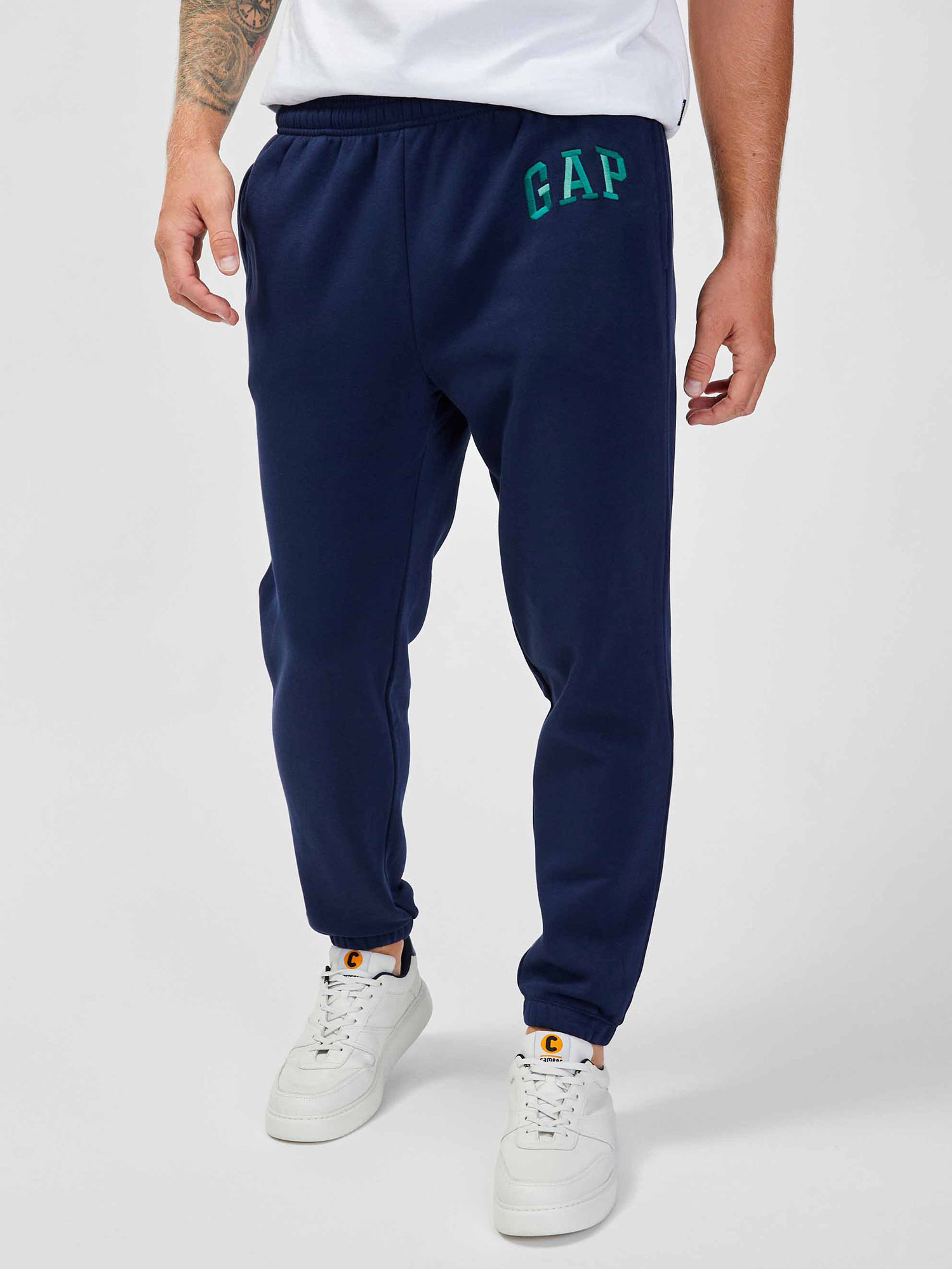 Spodnie dresowe z wyszytym logo fleece