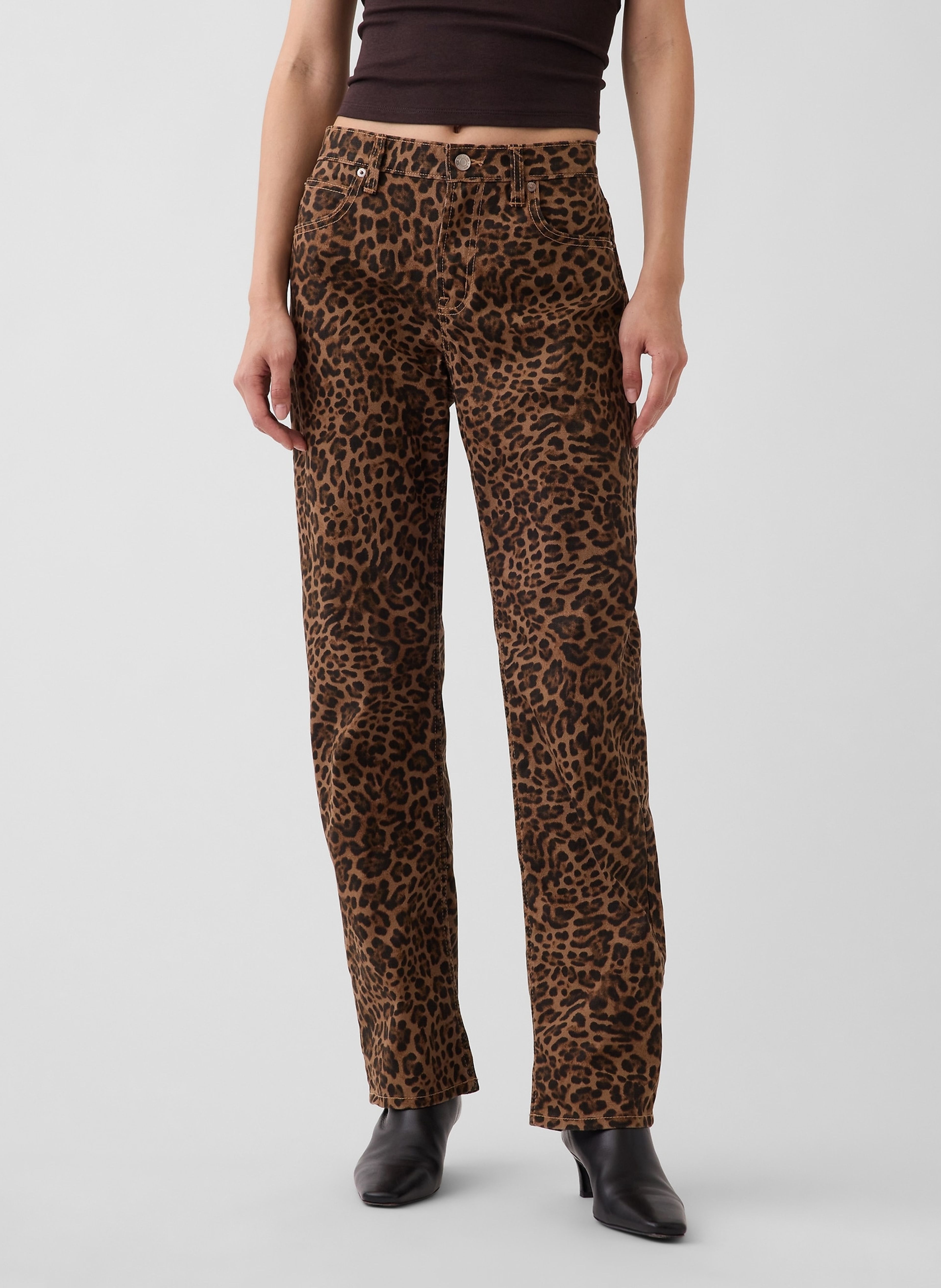 Jean Mid Rise Straight Taper - 002