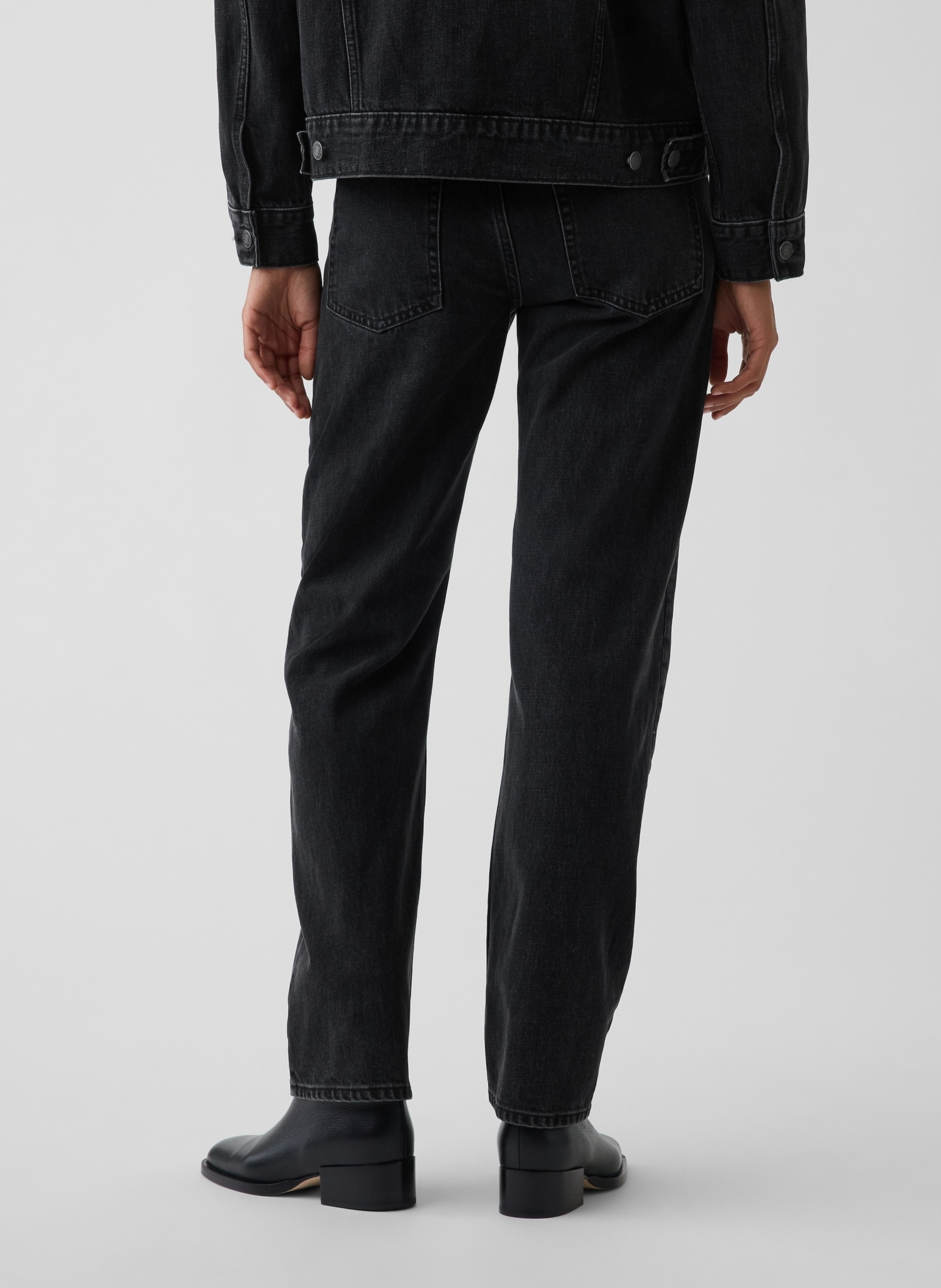 Jean Mid Rise Straight Taper - 004