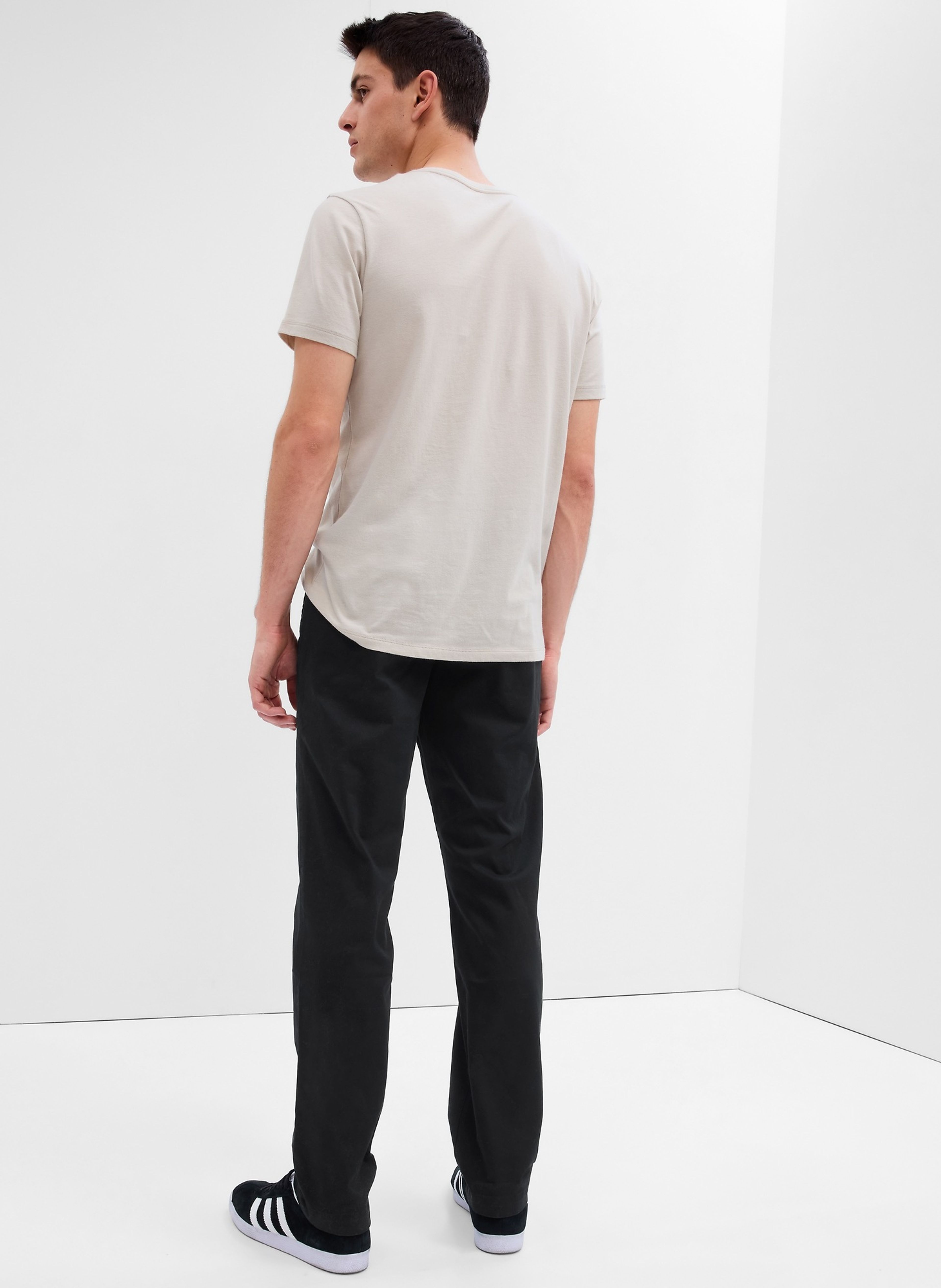 Pantaloni khaki Straight GapFlex - 002
