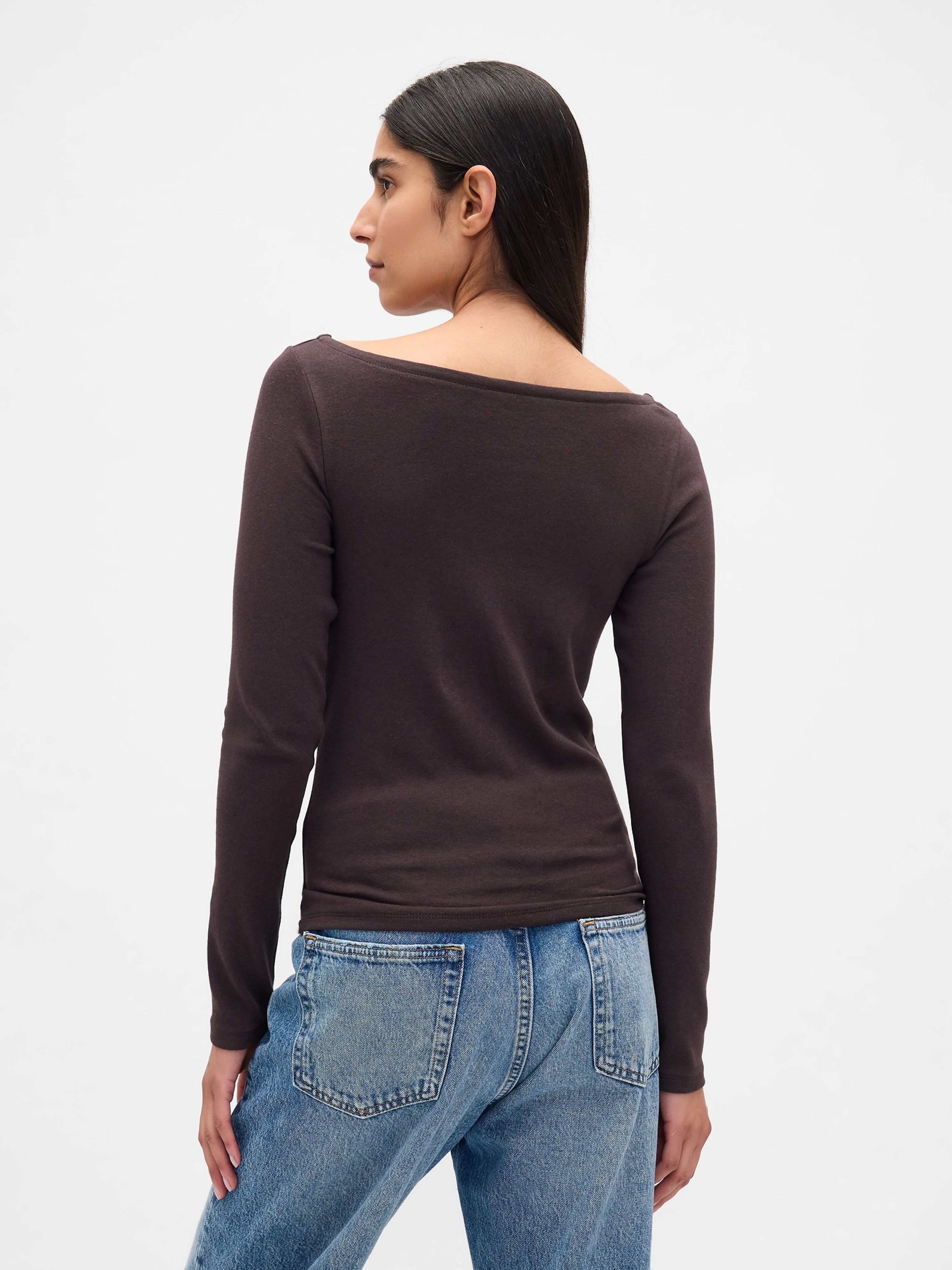 T-shirt z dekoltem łódkowym - 003