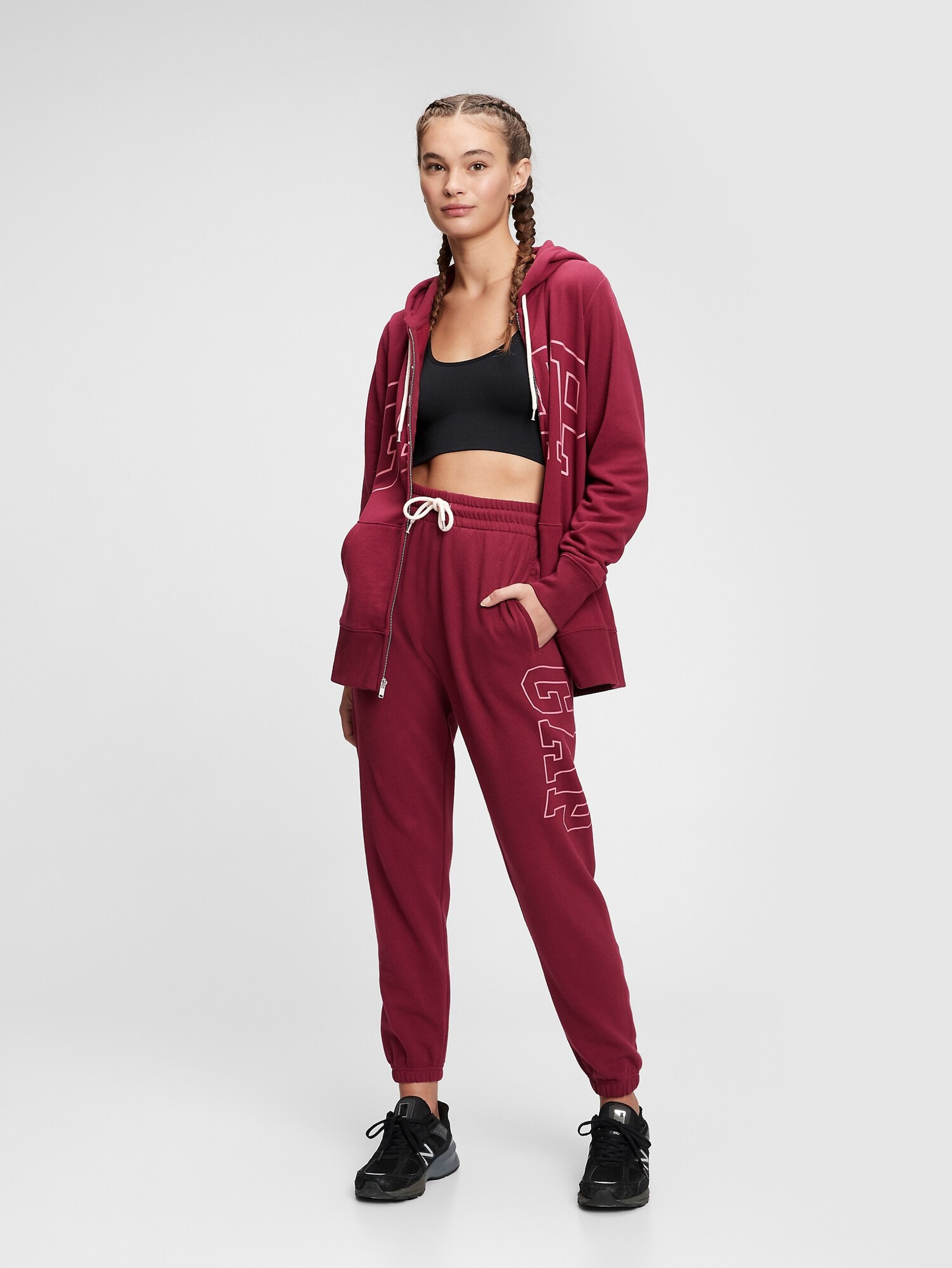 Spodnie dresowe z logo GAP easy