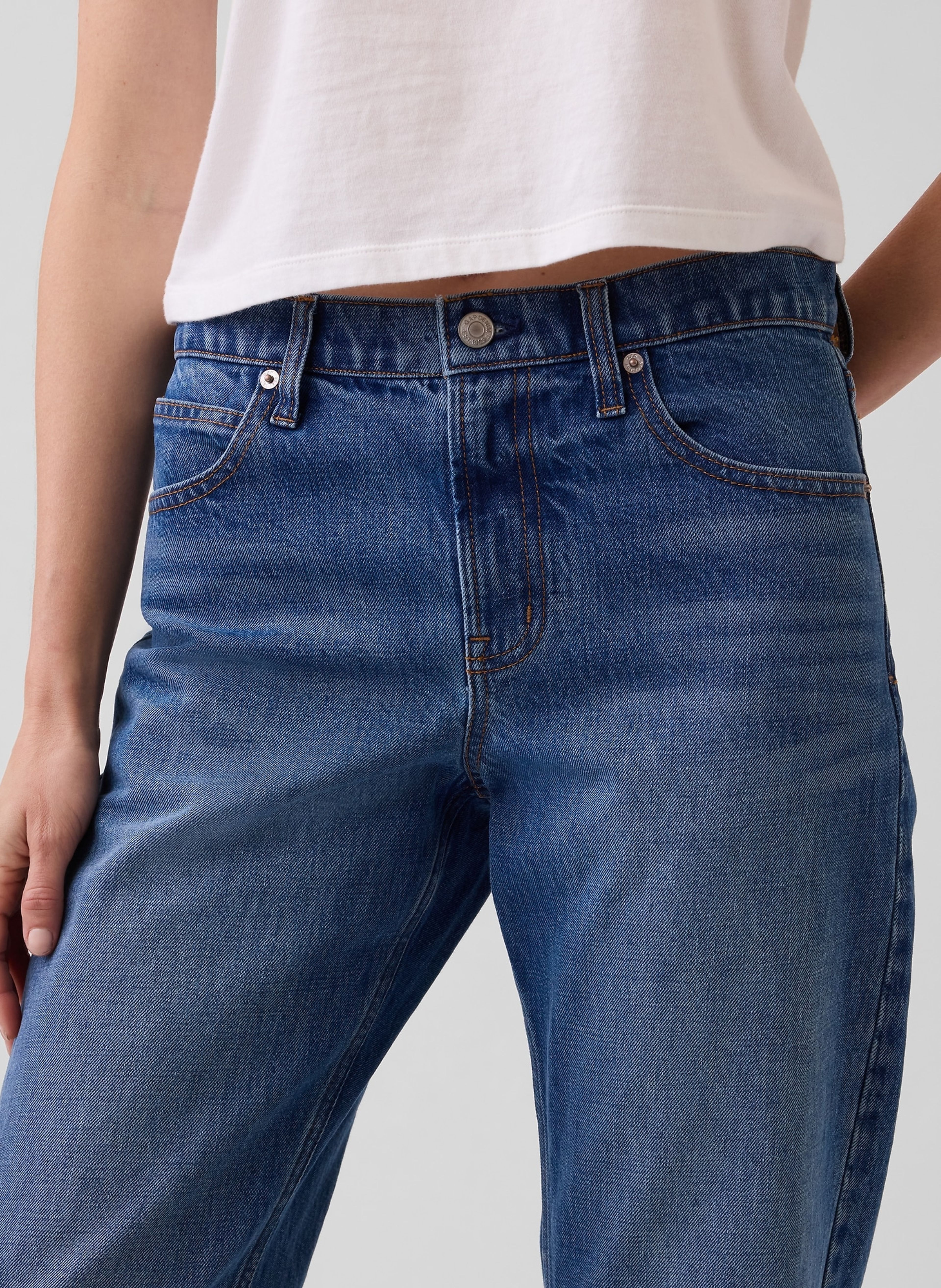 Jean Mid Rise Straight Taper - 005