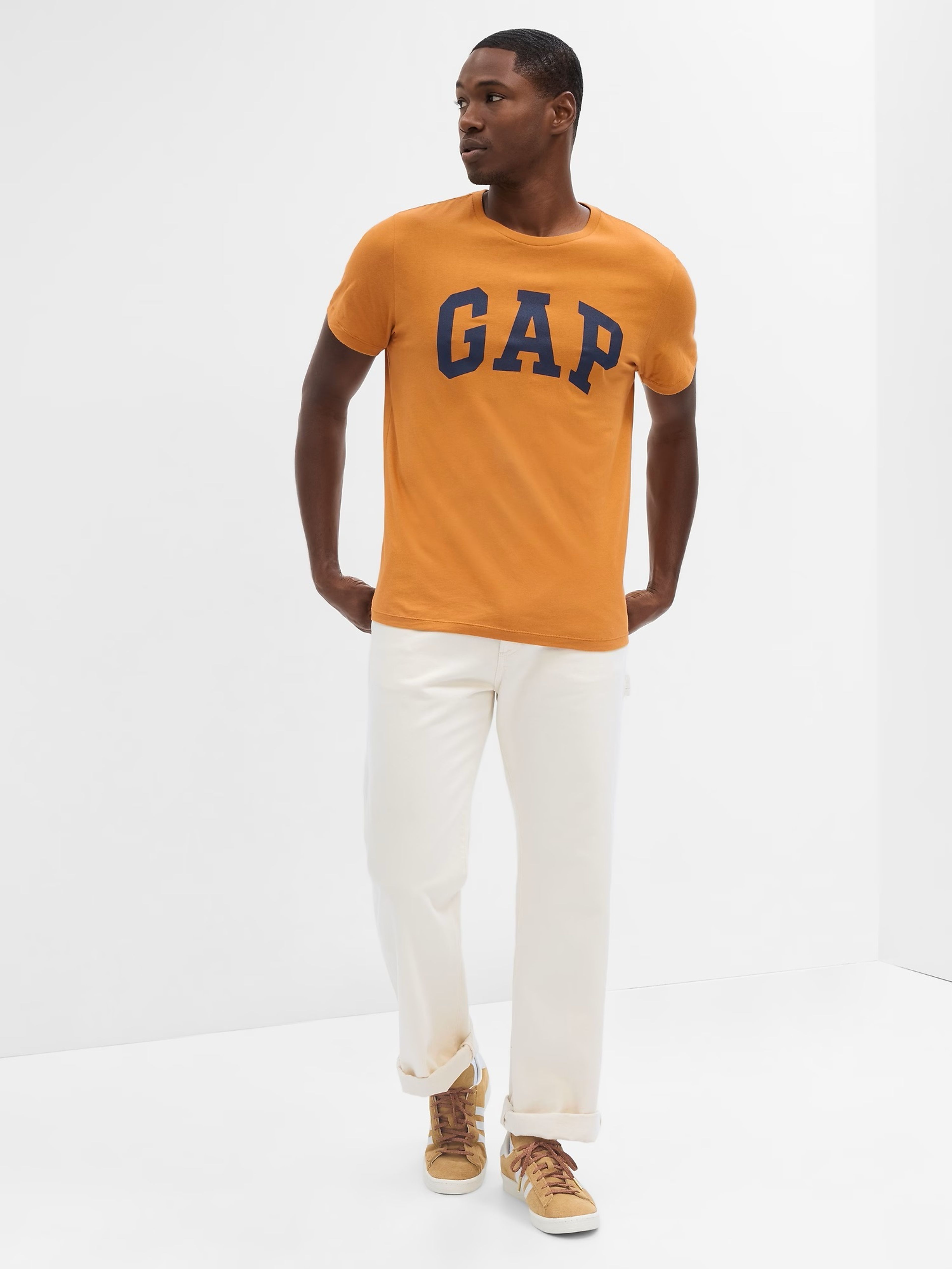 T-Shirt mit GAP Logo