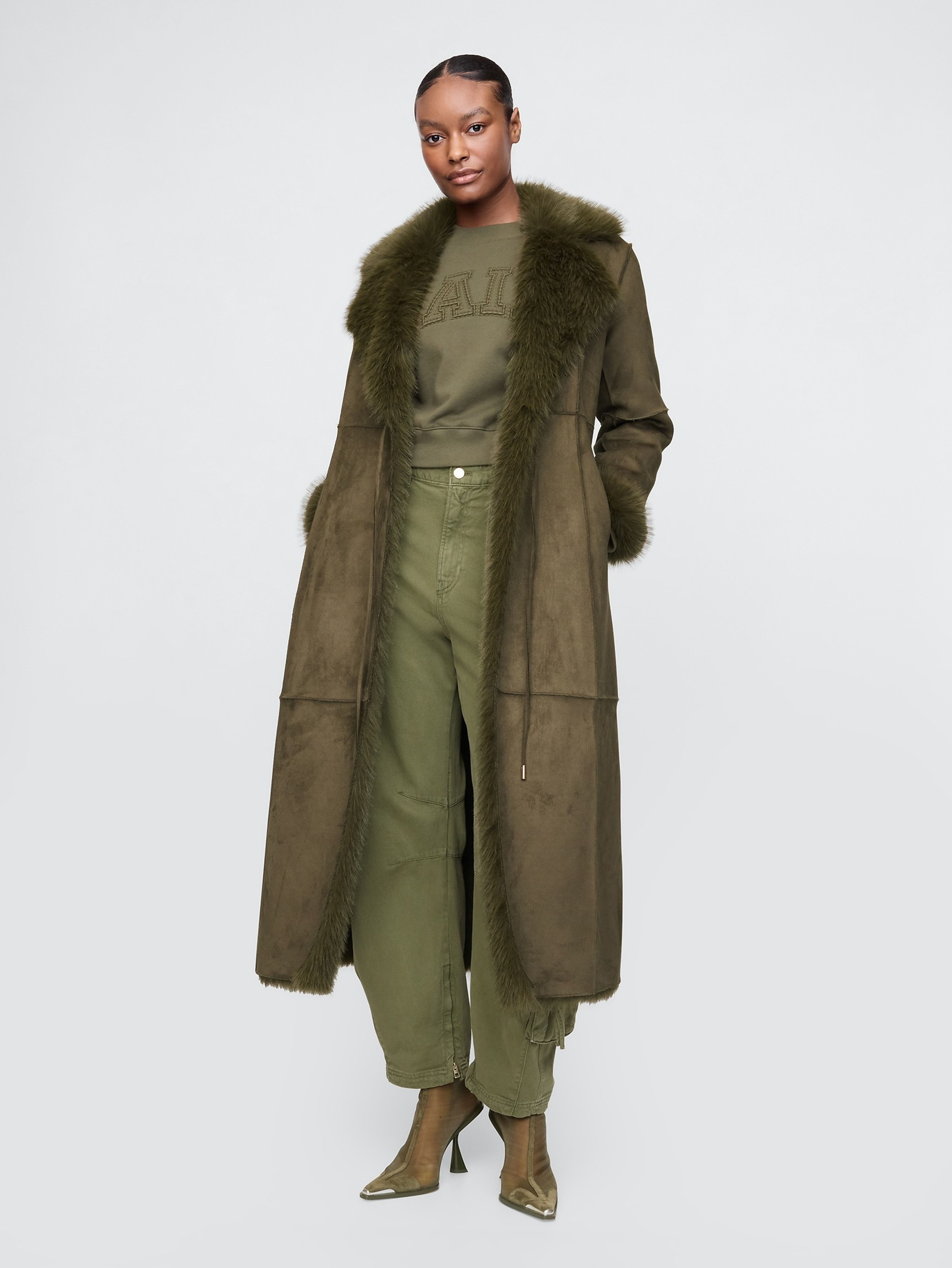 GAP × Cult Gaia GAP.cz