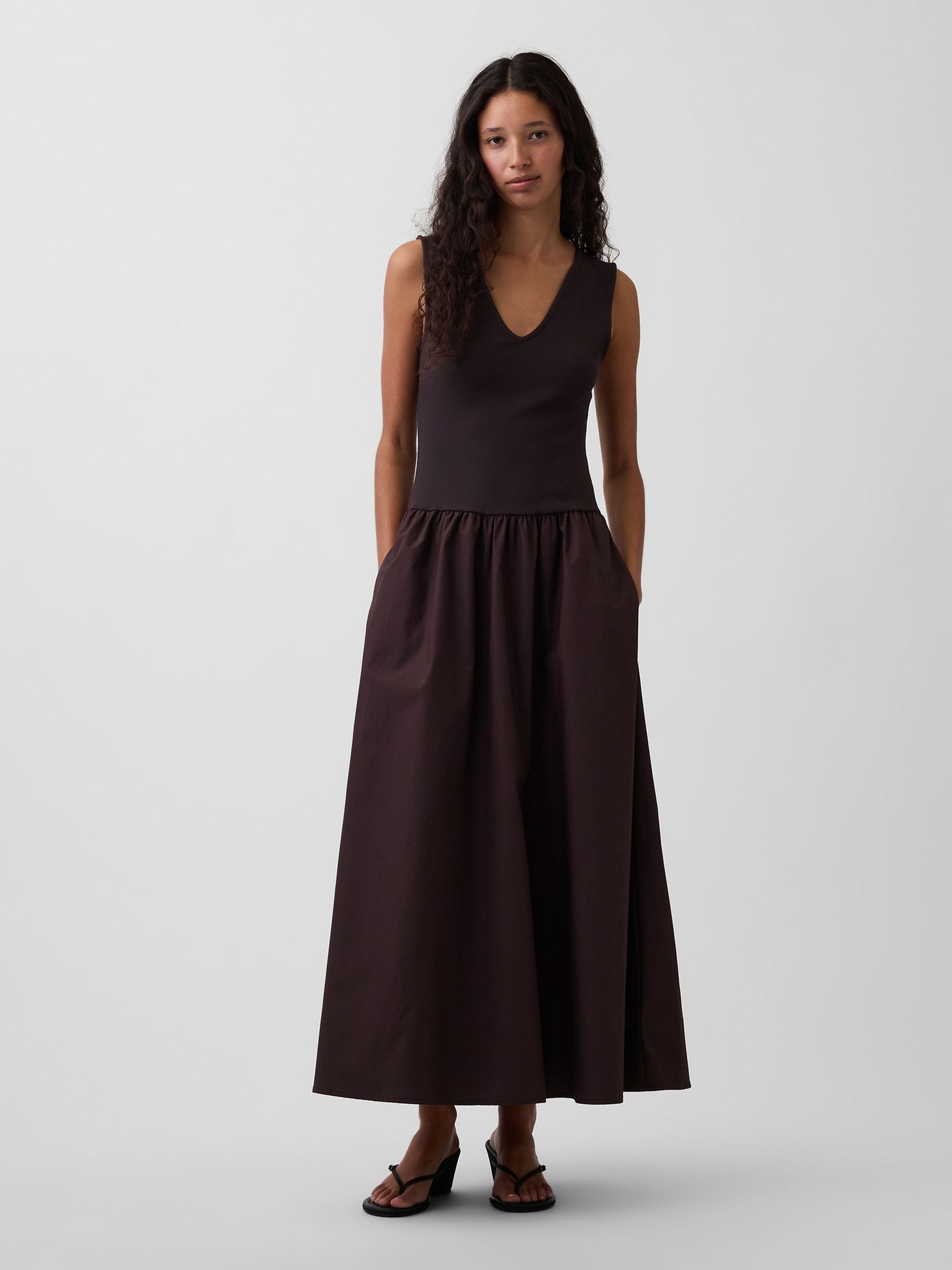 Abito maxi con tasche - 001