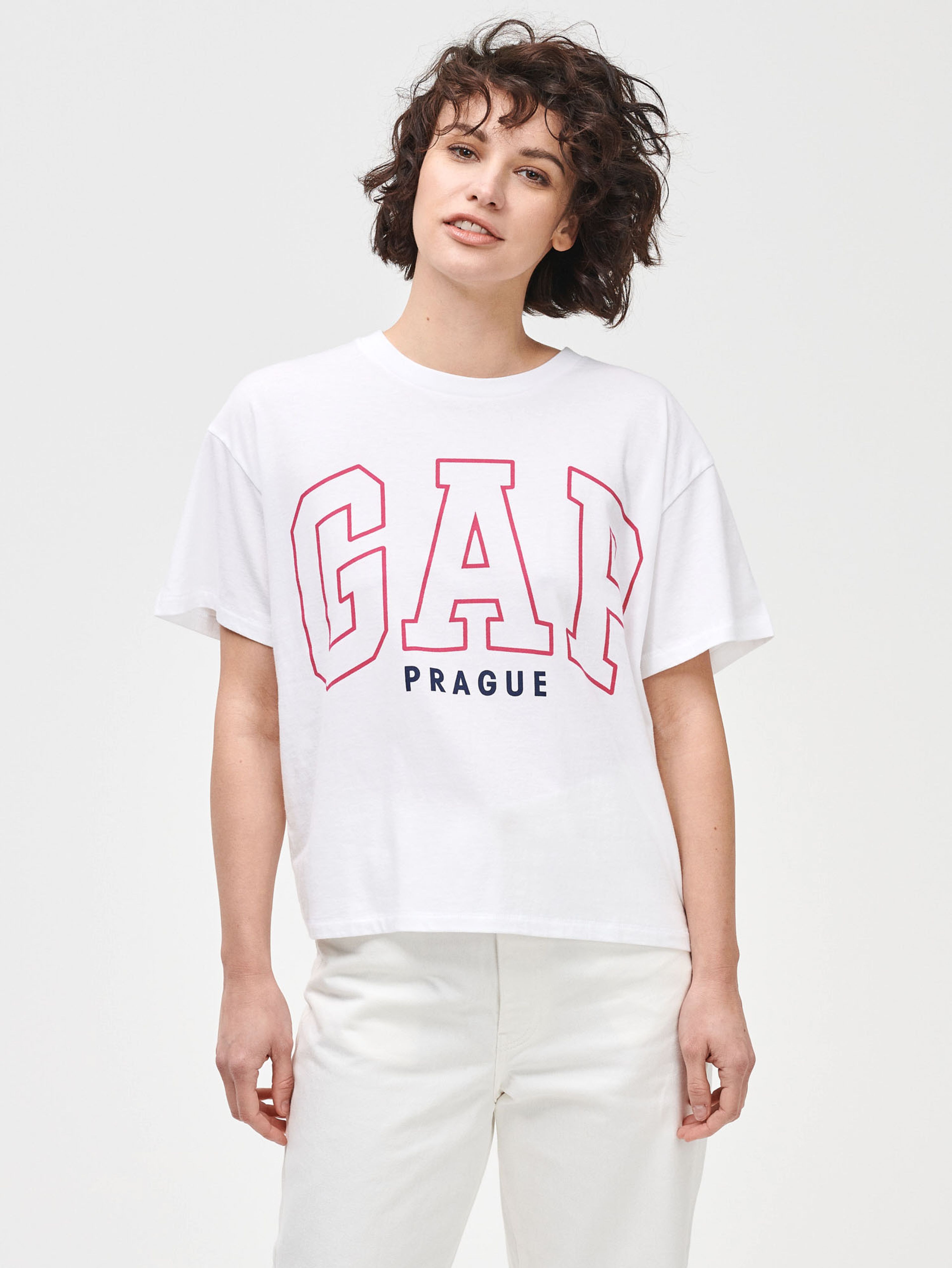 T-shirt logo GAP Prague easy