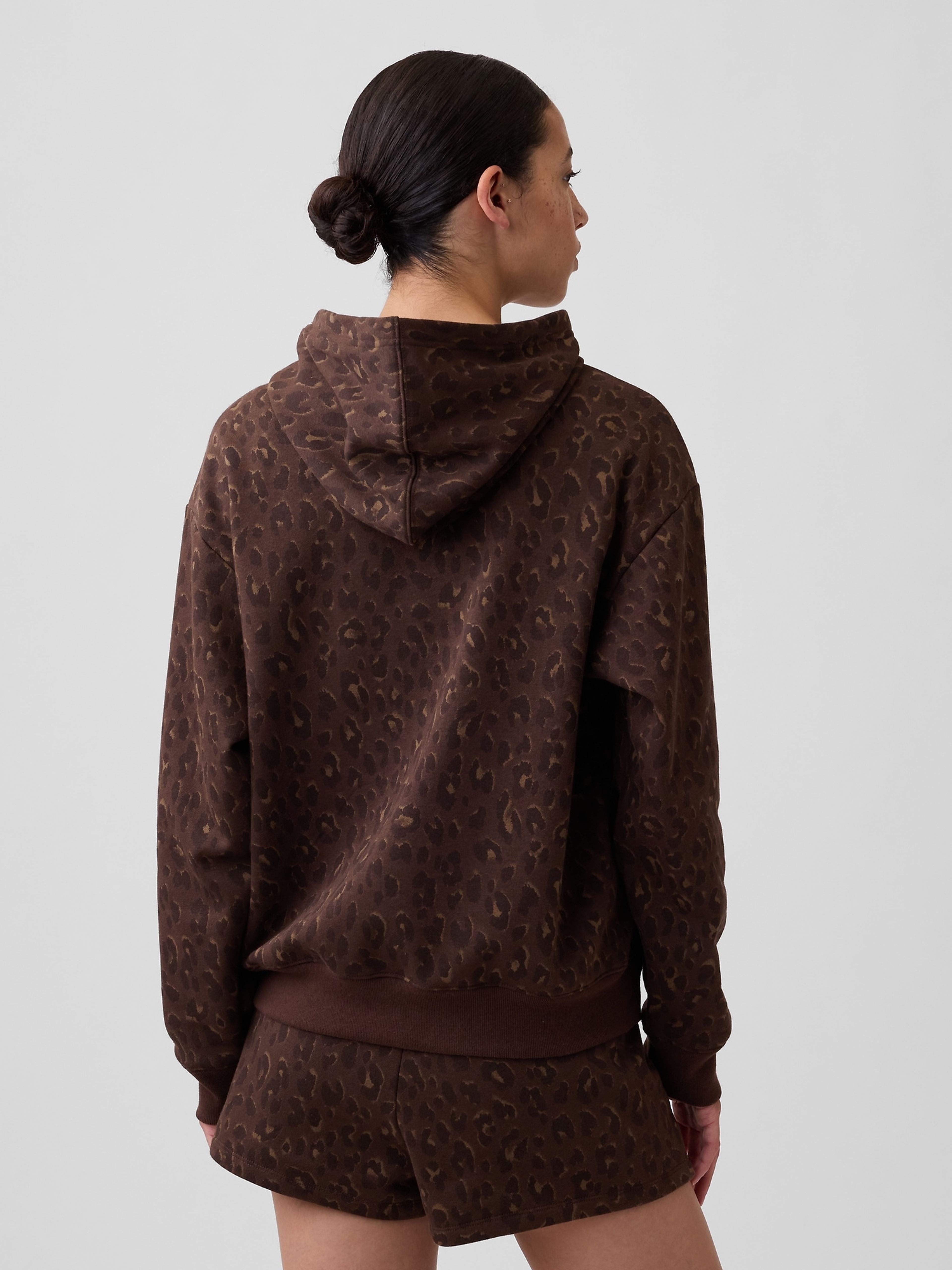 Sudadera con logo - 002