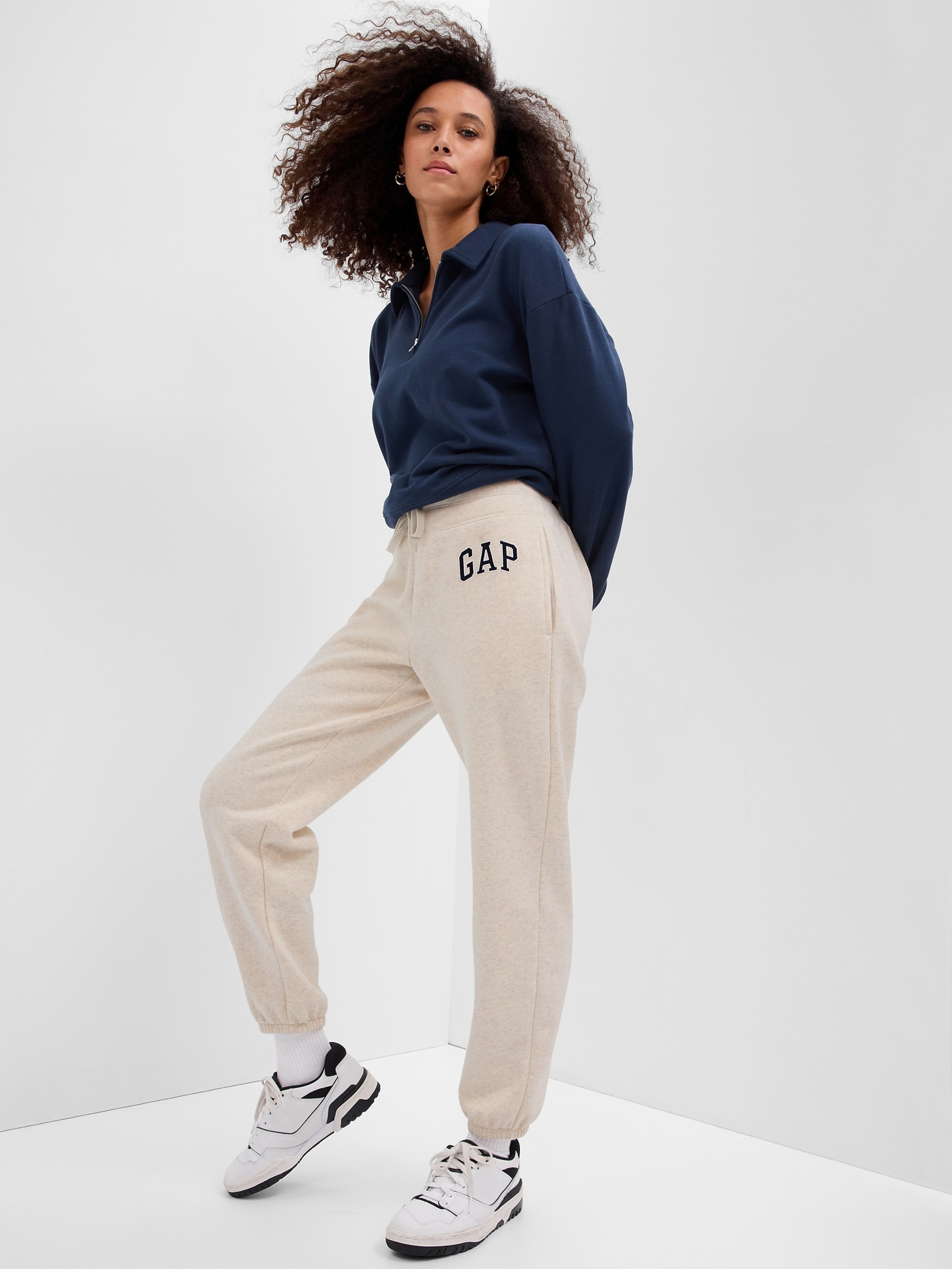 Sweatpants mit Logo und Fleece