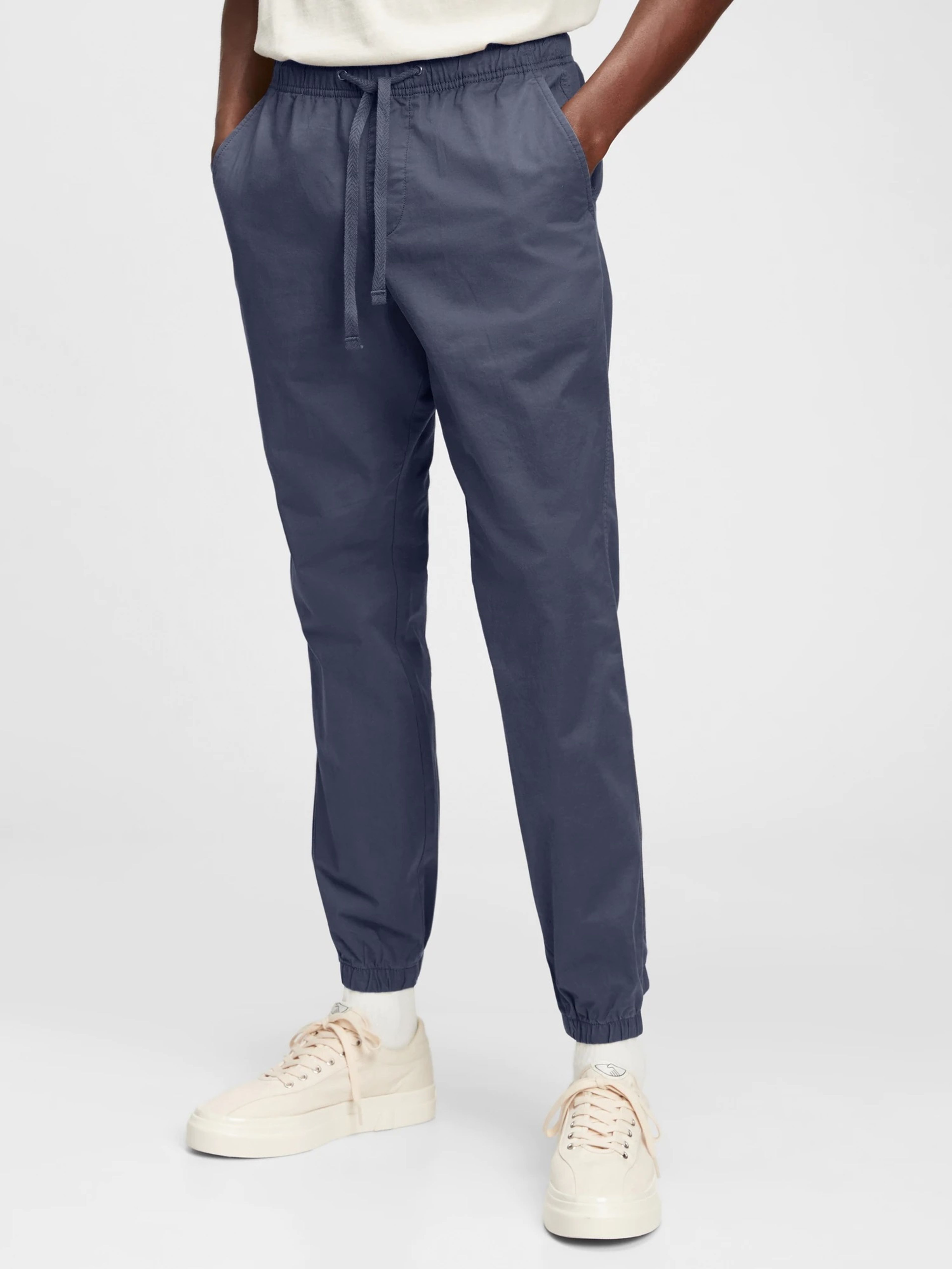 Pantaloni slim canvas joggers GapFlex