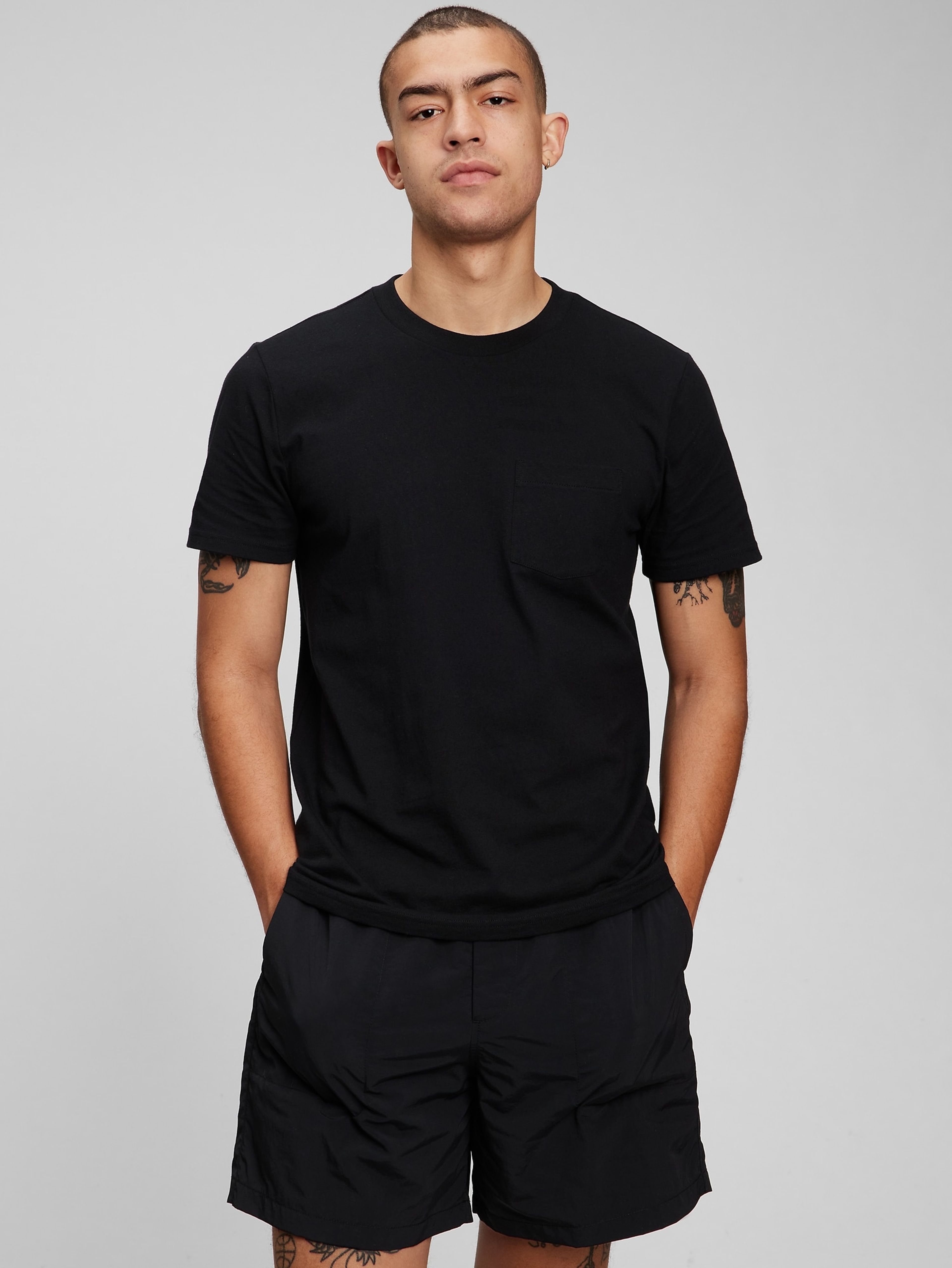 T-Shirt mit Tasche
