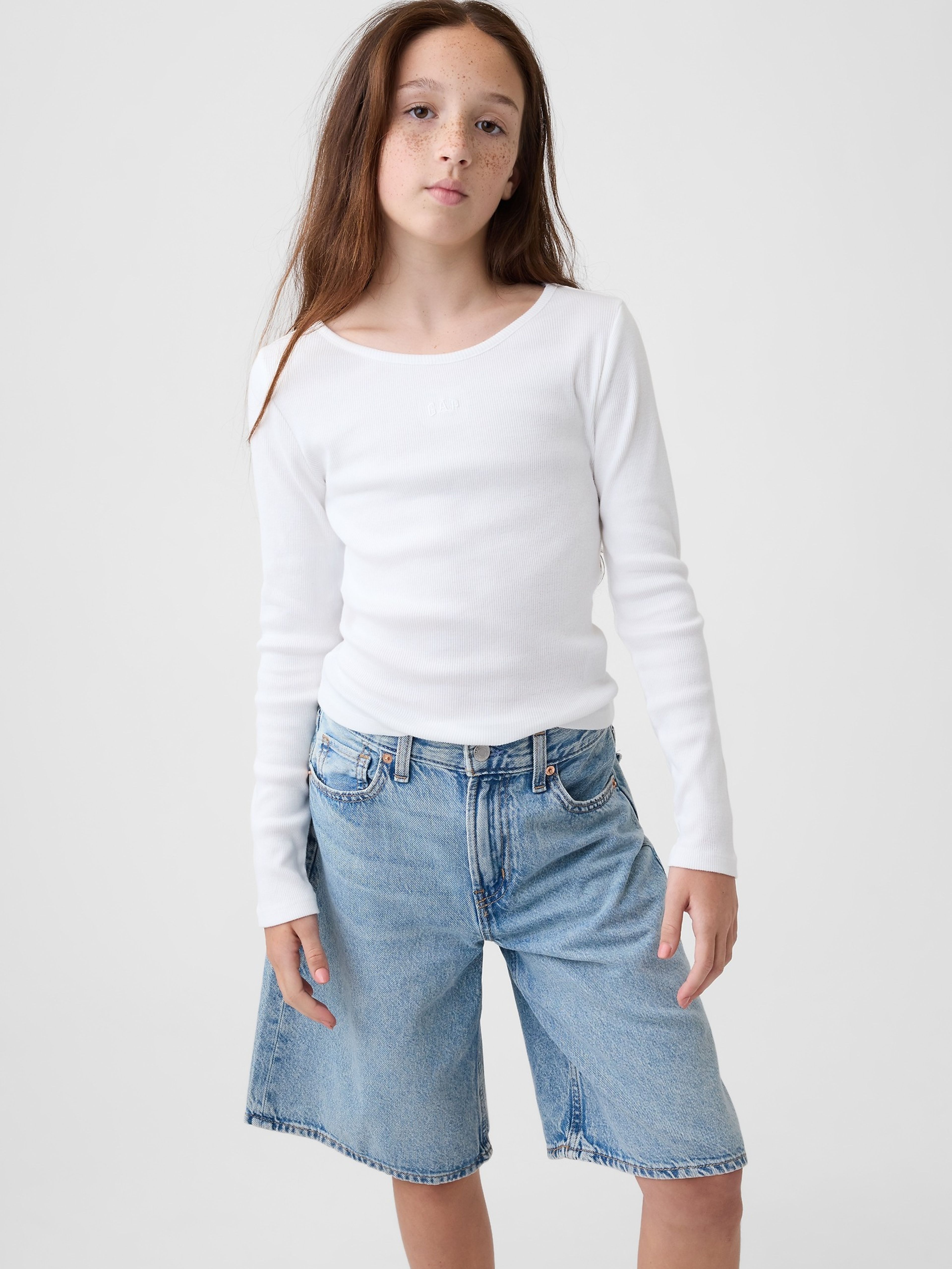 Camiseta acanalada infantil con logo - 001