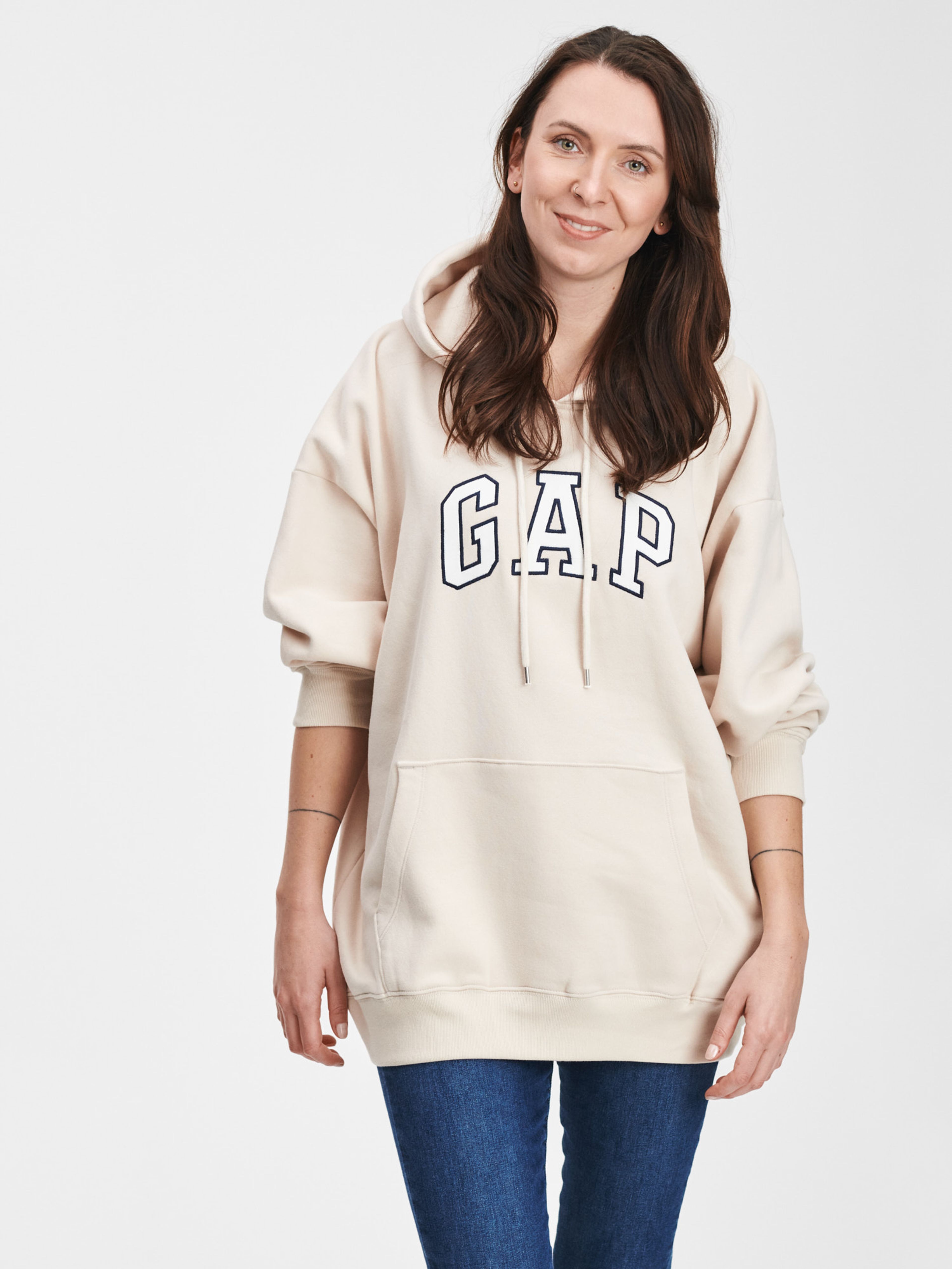 Delší mikina logo GAP