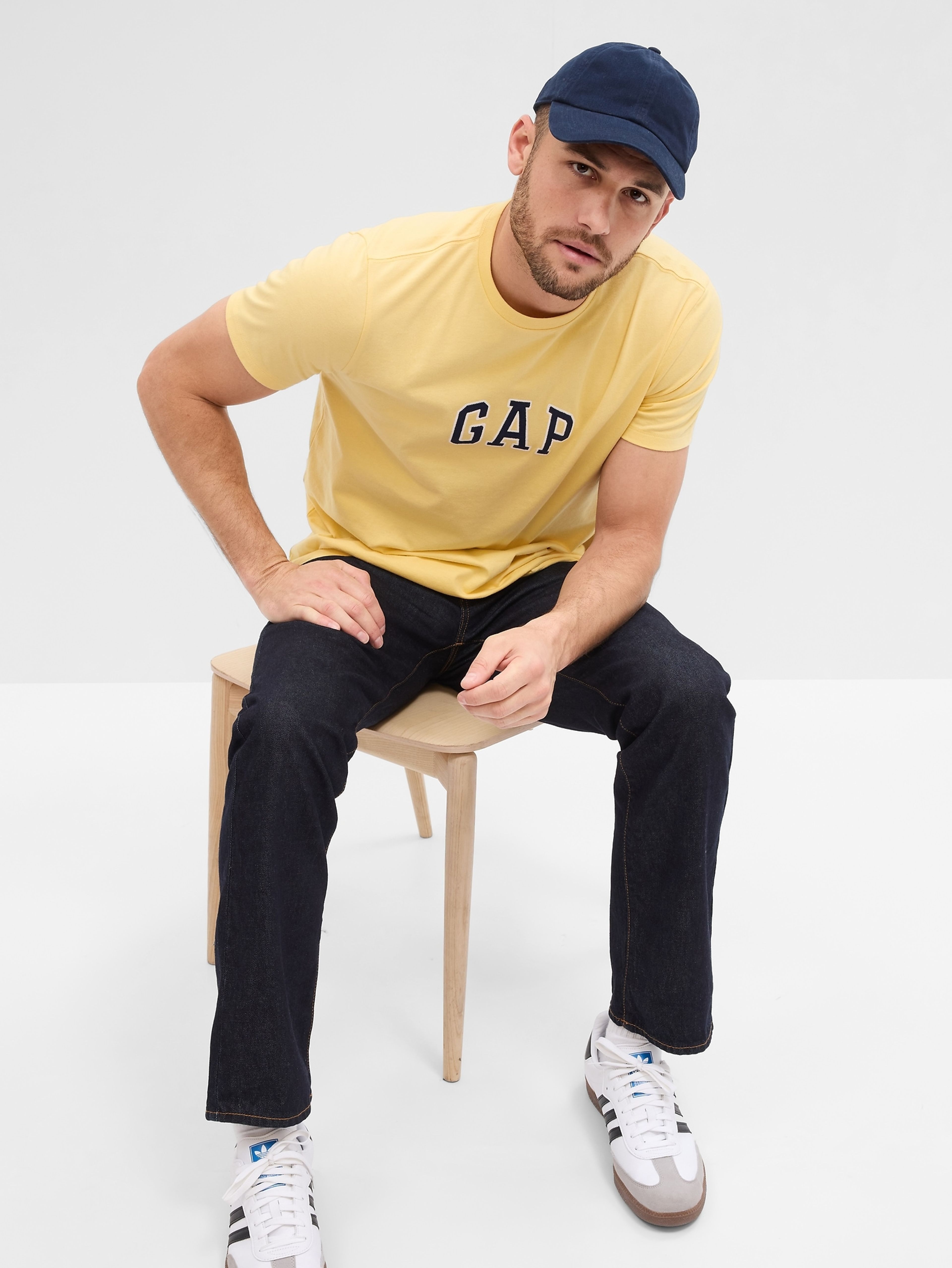 T-Shirt mit GAP Logo