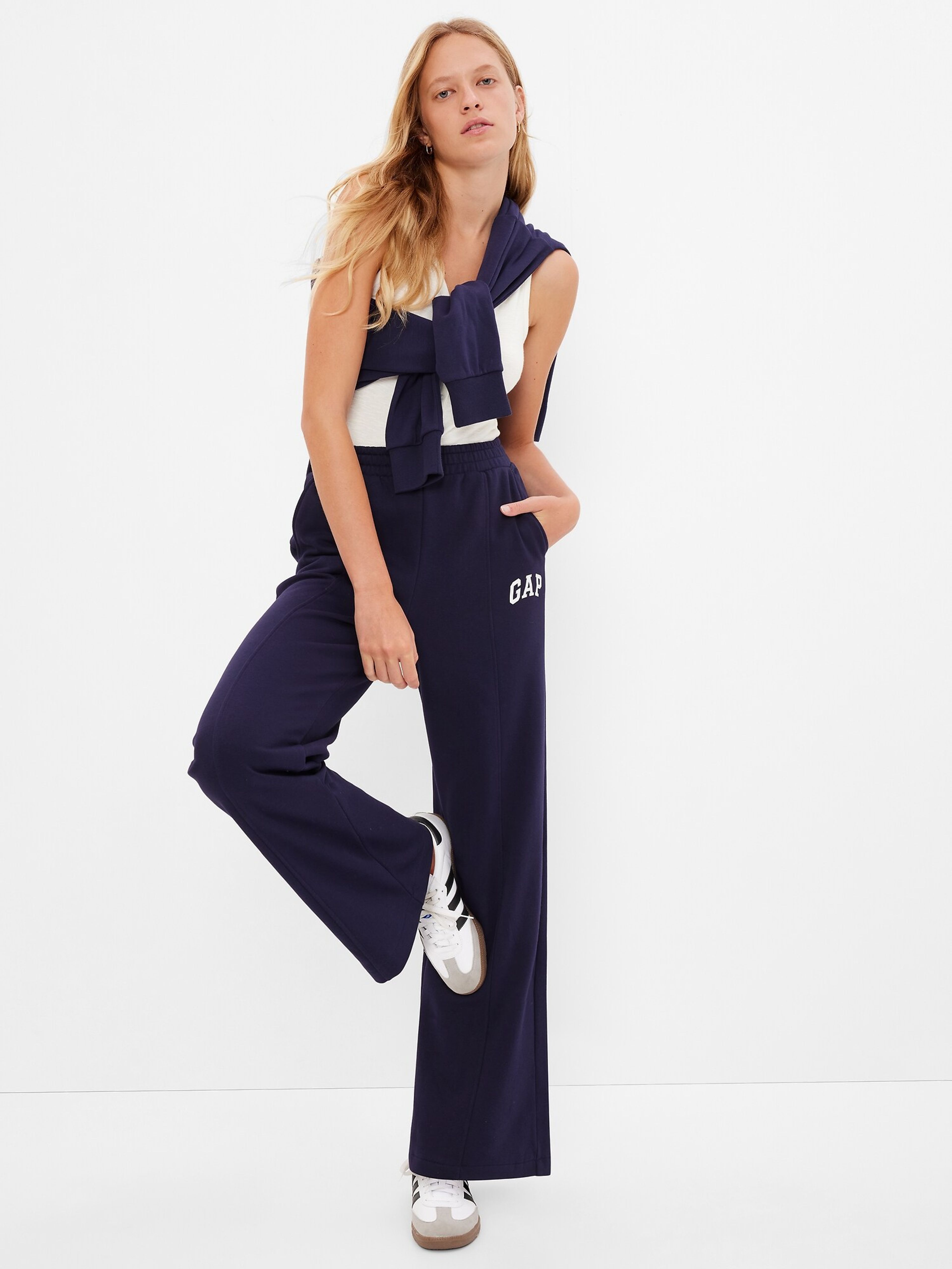 Sweatpants mit GAP Logo