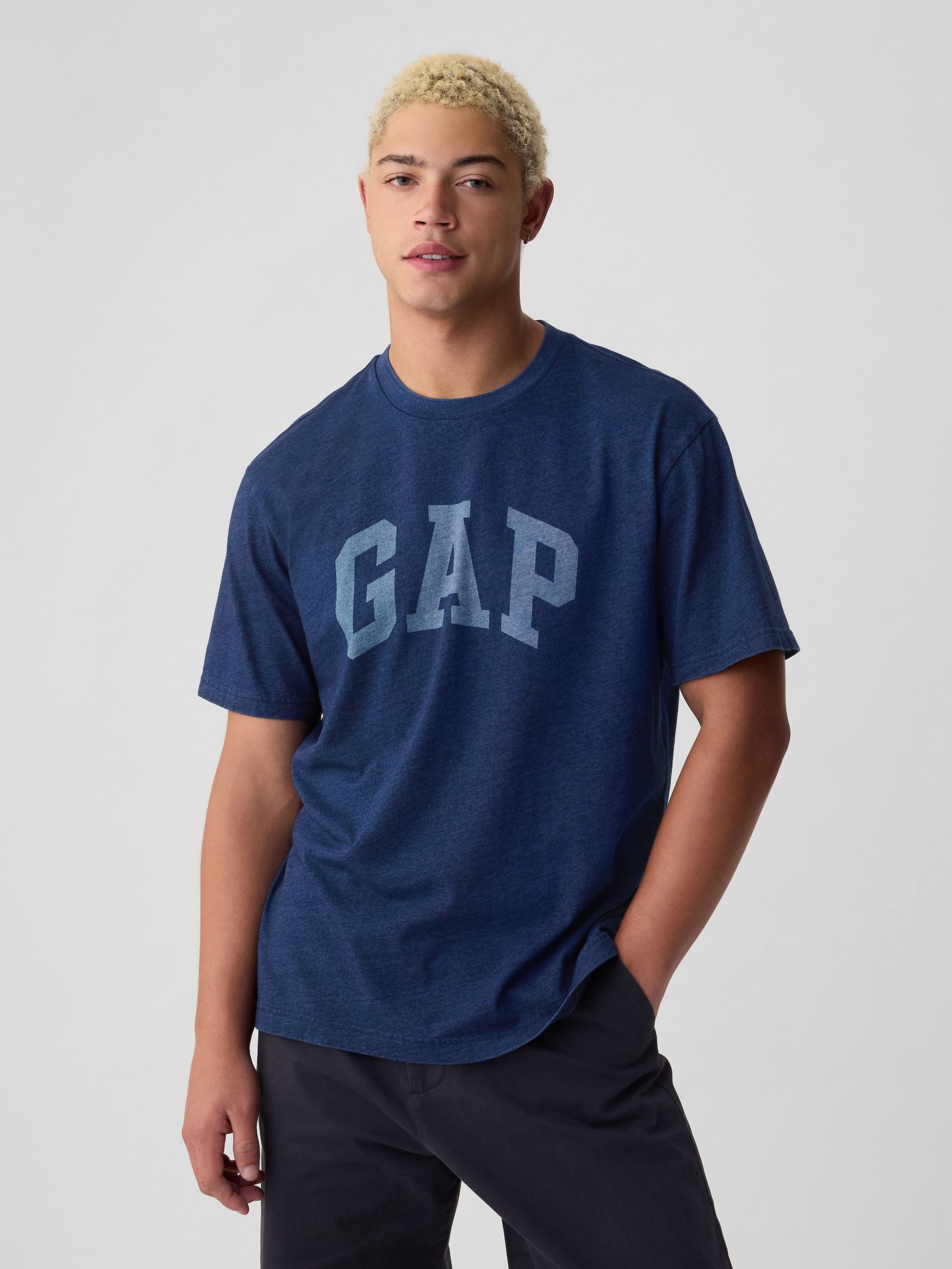 T-Shirt mit GAP Logo