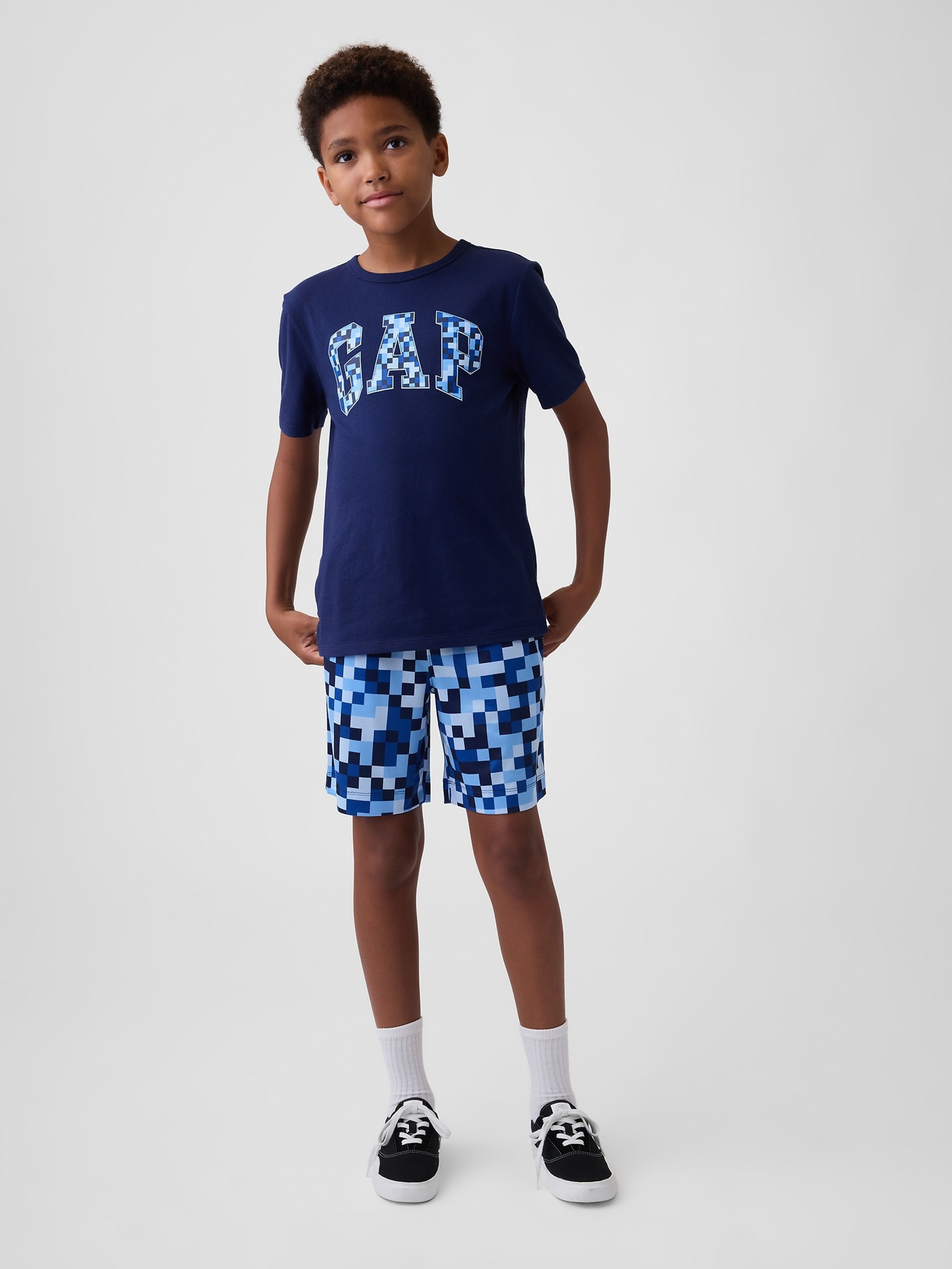 Kinder T-Shirt mit Logo - 001