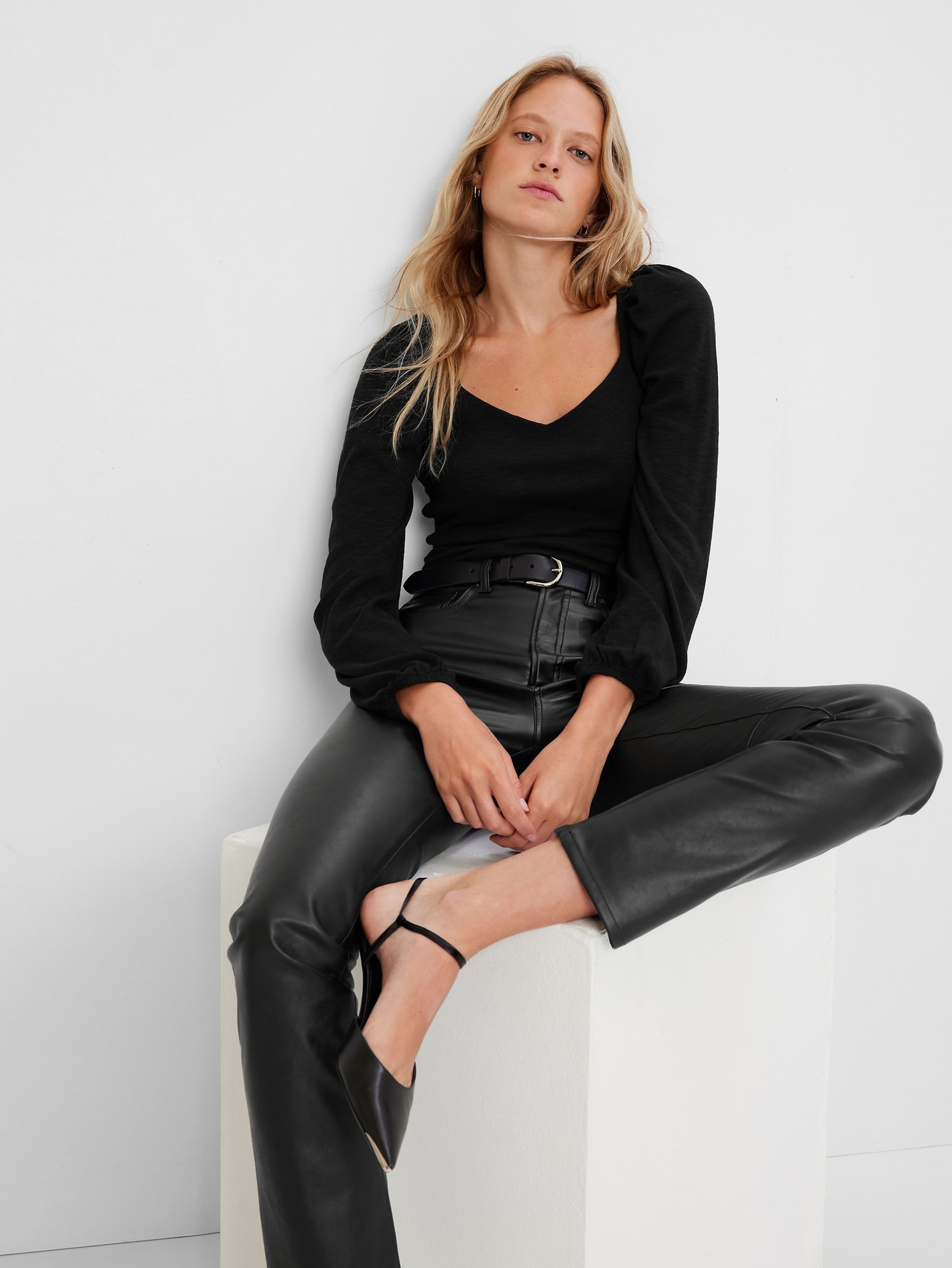 Koszulka z falbaniastymi rękawami