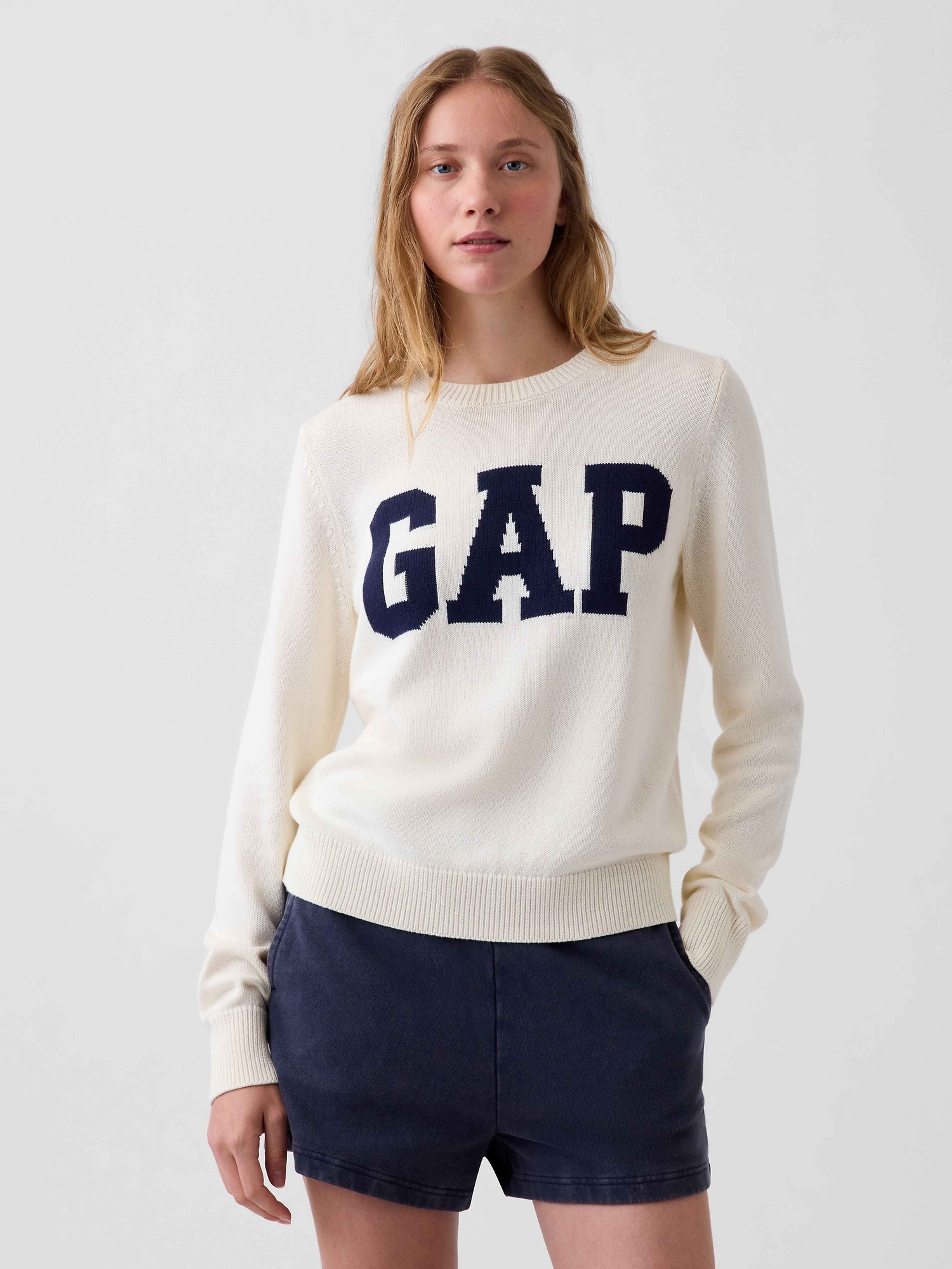 Sweter z logo - 001