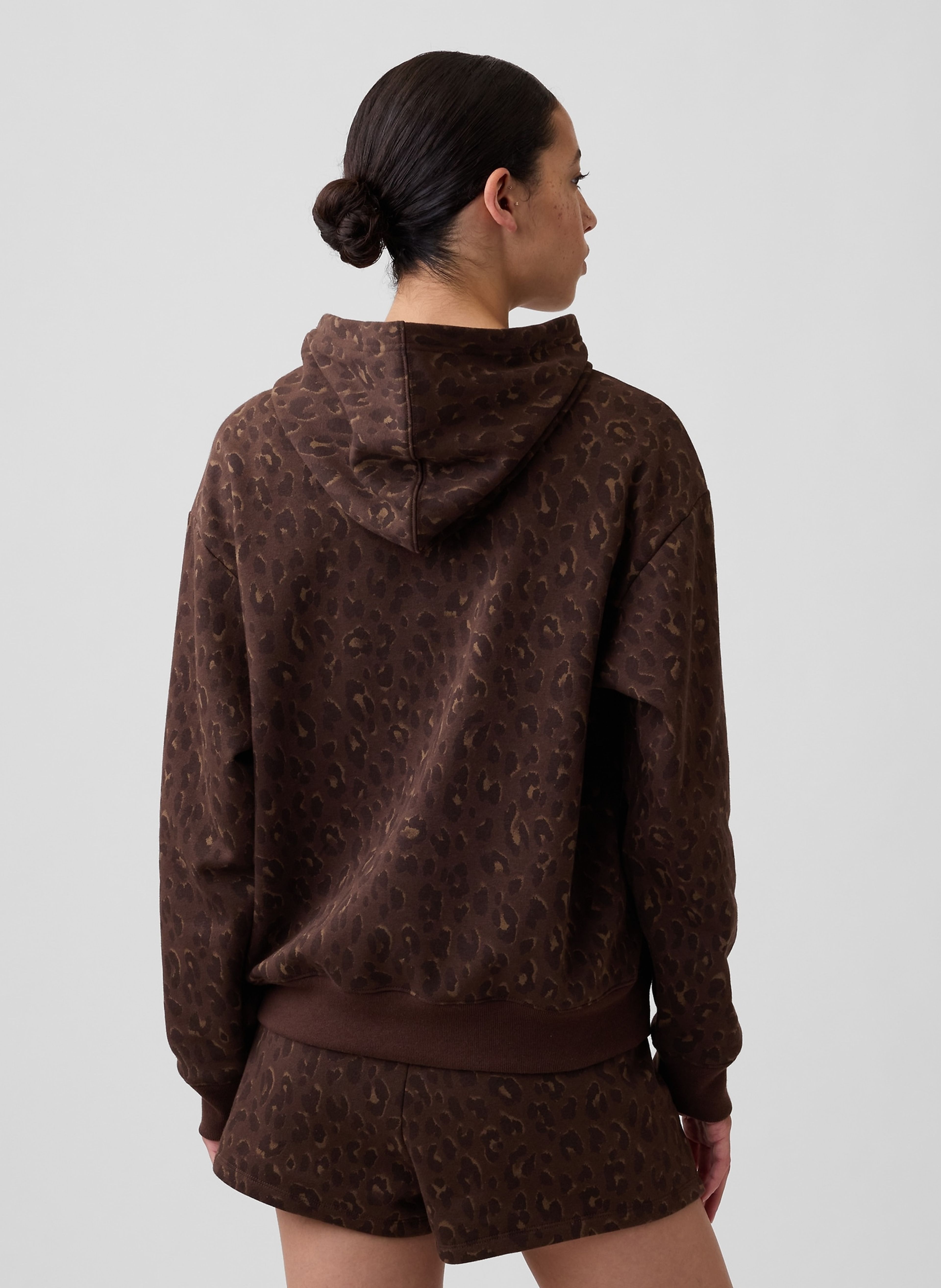 Sudadera con logo - 002