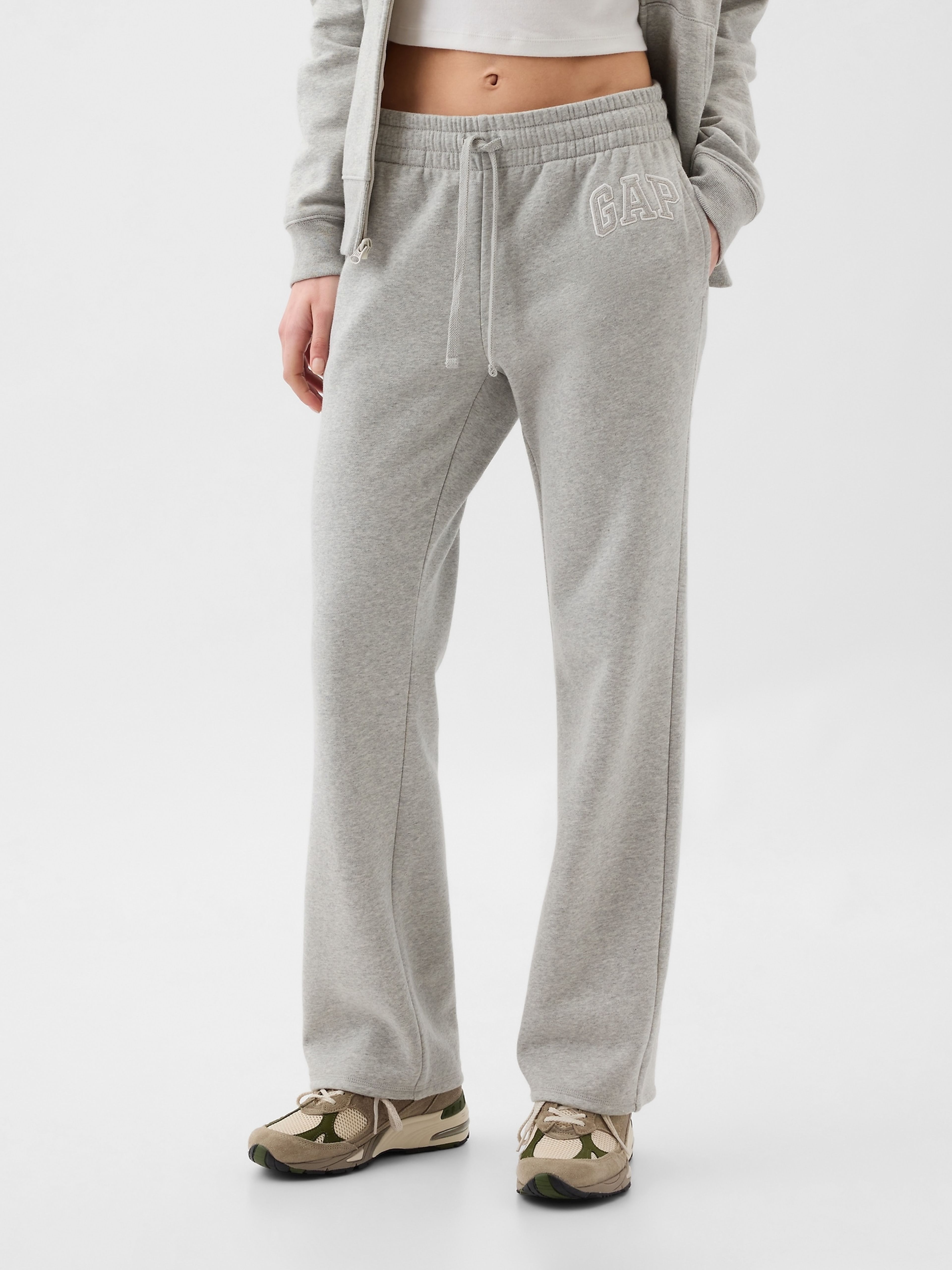 Pantalón deportivo con Gap-logo - 003