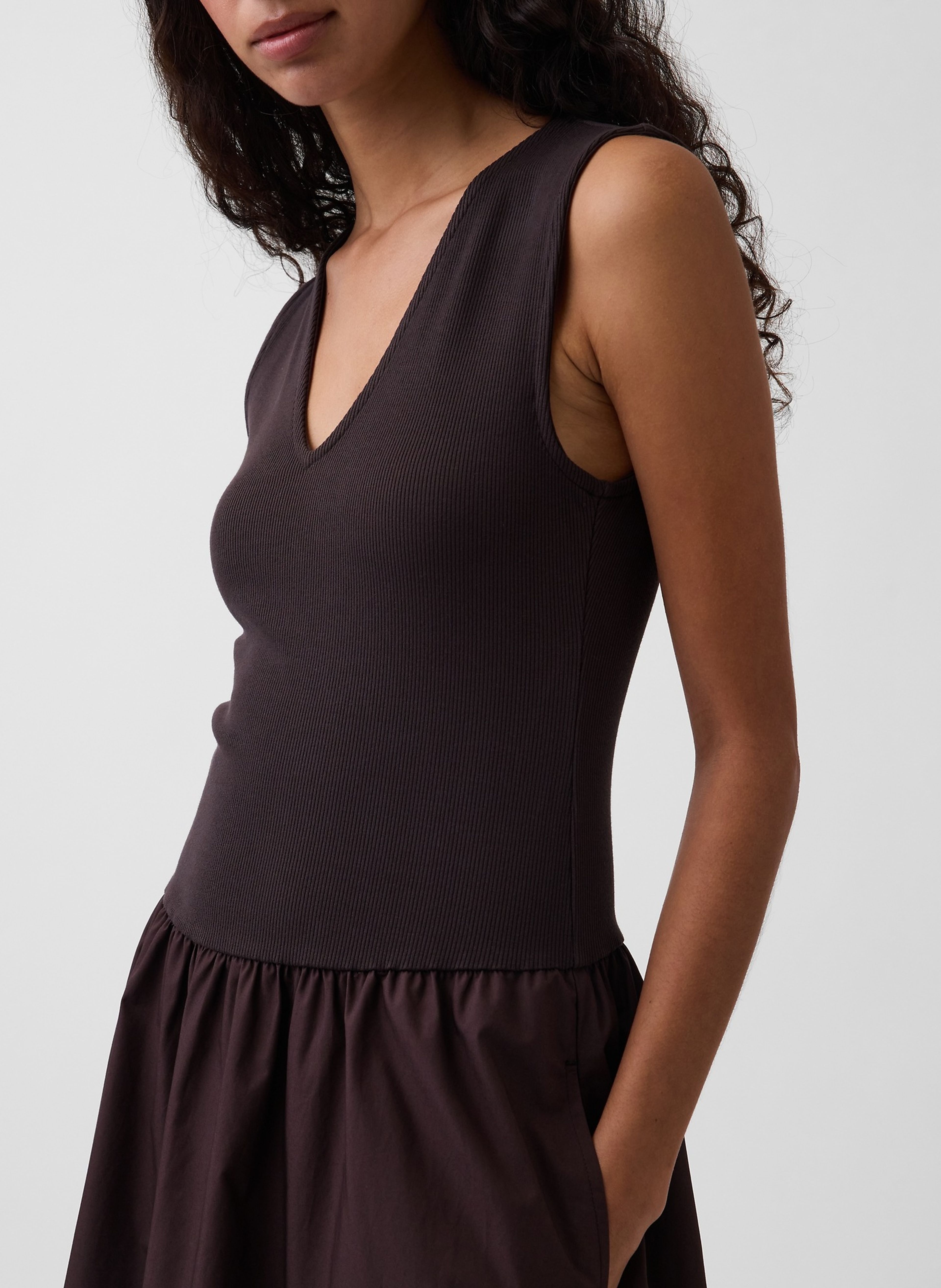 Abito maxi con tasche - 004