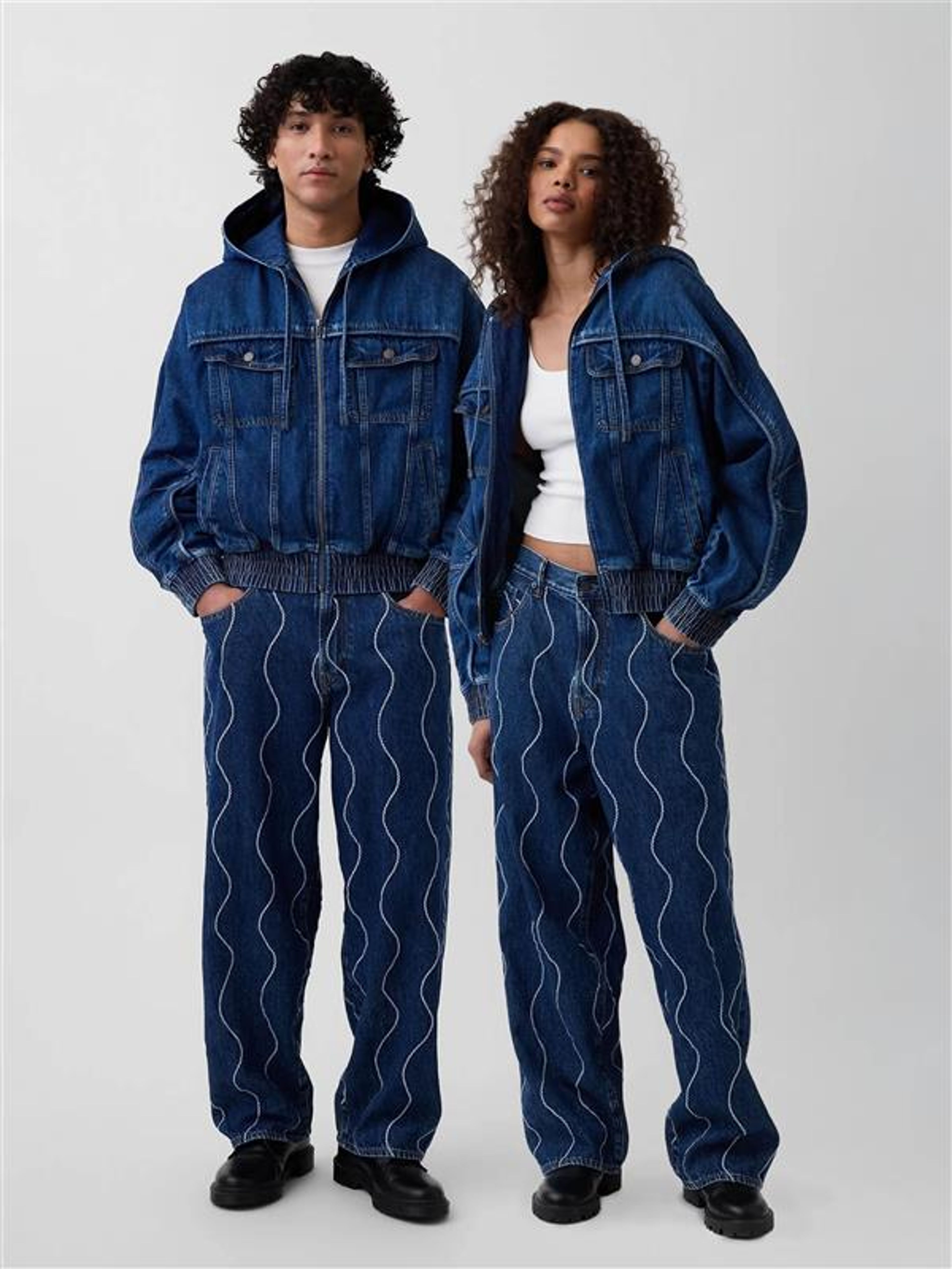 Džínsy s výšivkou unisex Gap × HFR by Daveed Baptiste