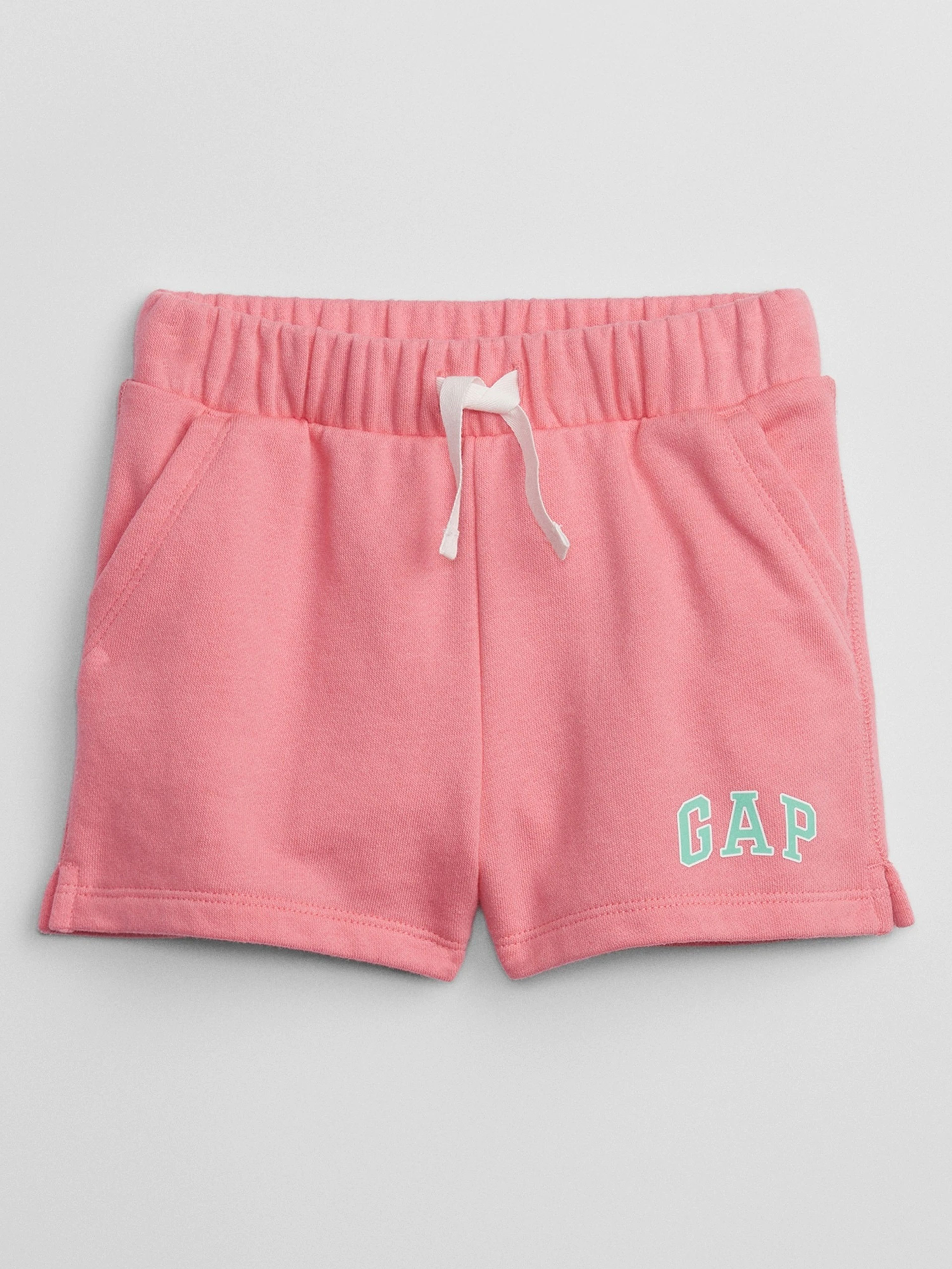 Kindershorts mit Logo