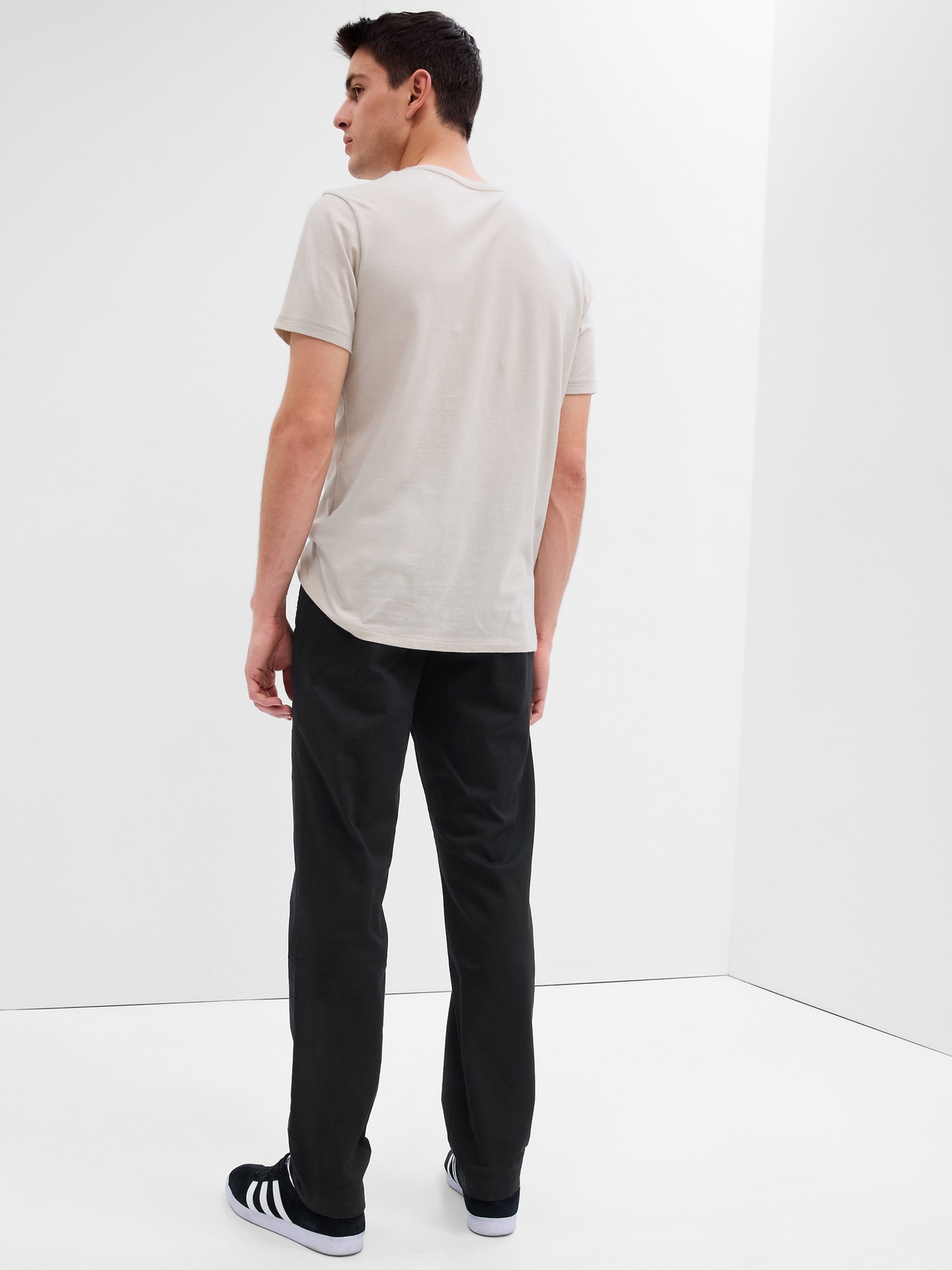 Pantaloni khaki Straight GapFlex - 002