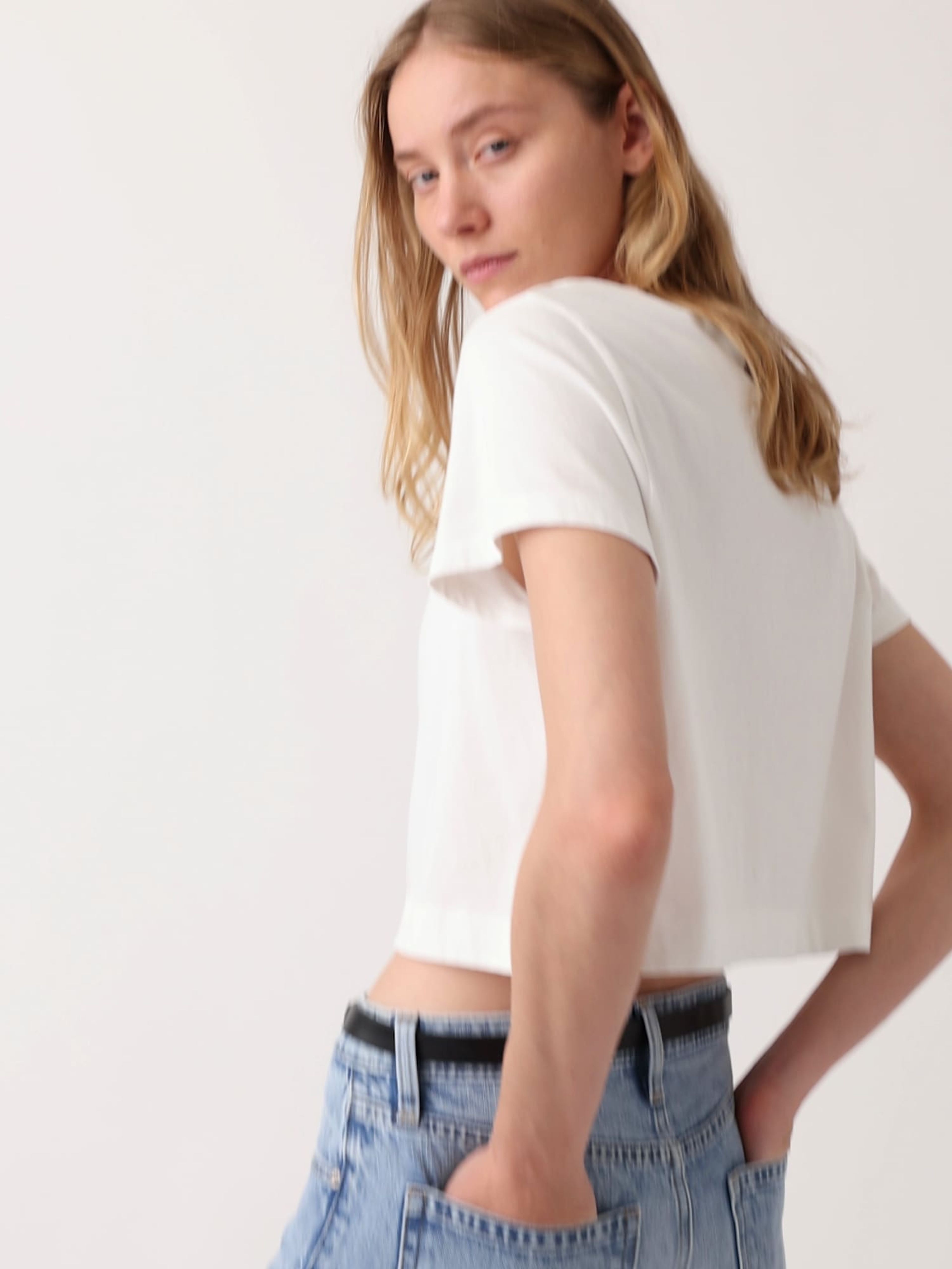 Jean Mid Rise Straight Taper - 008