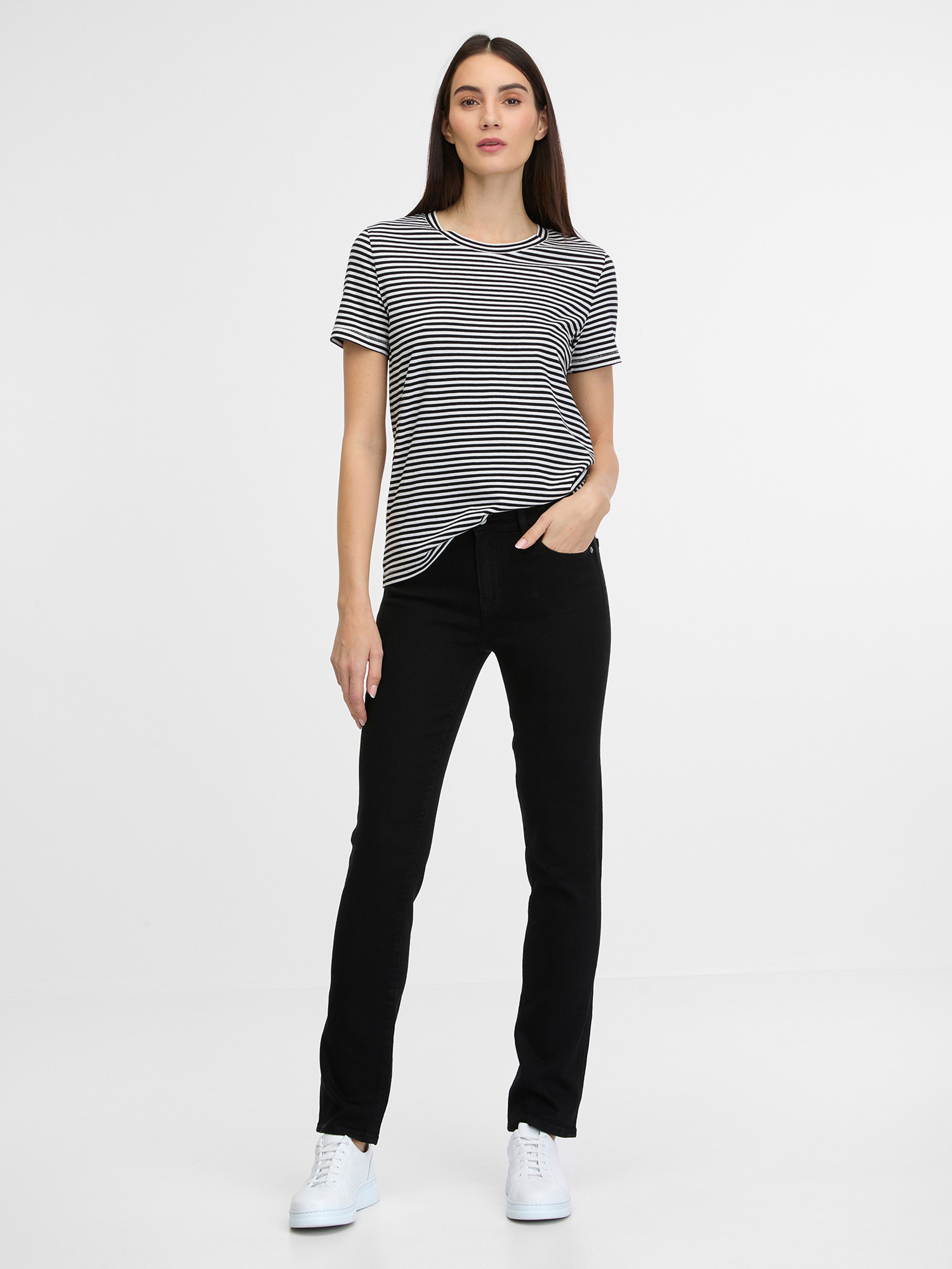 Straight Mid Rise Classic Straight Washwell-Jeans