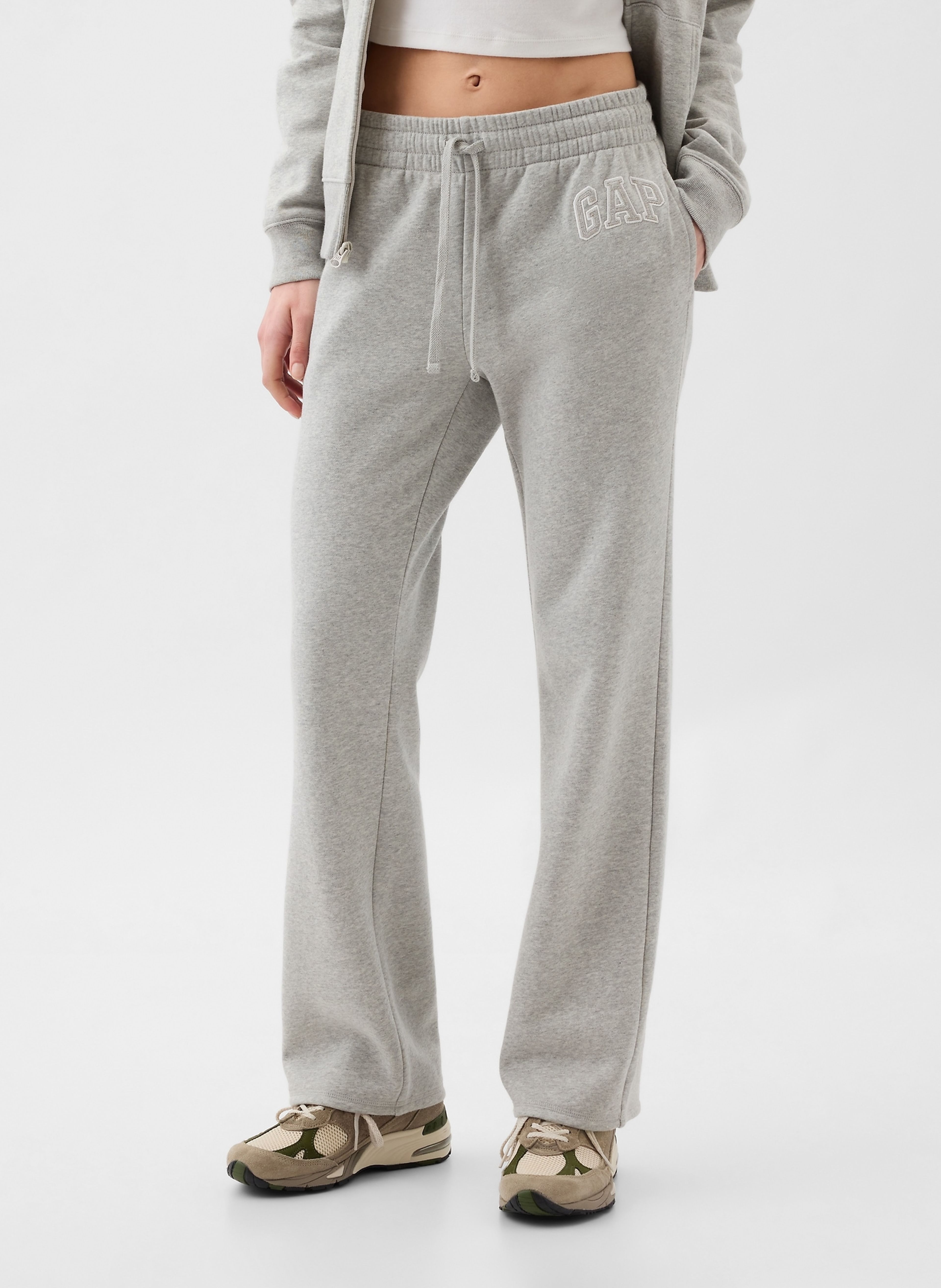 Pantalón deportivo con Gap-logo - 003