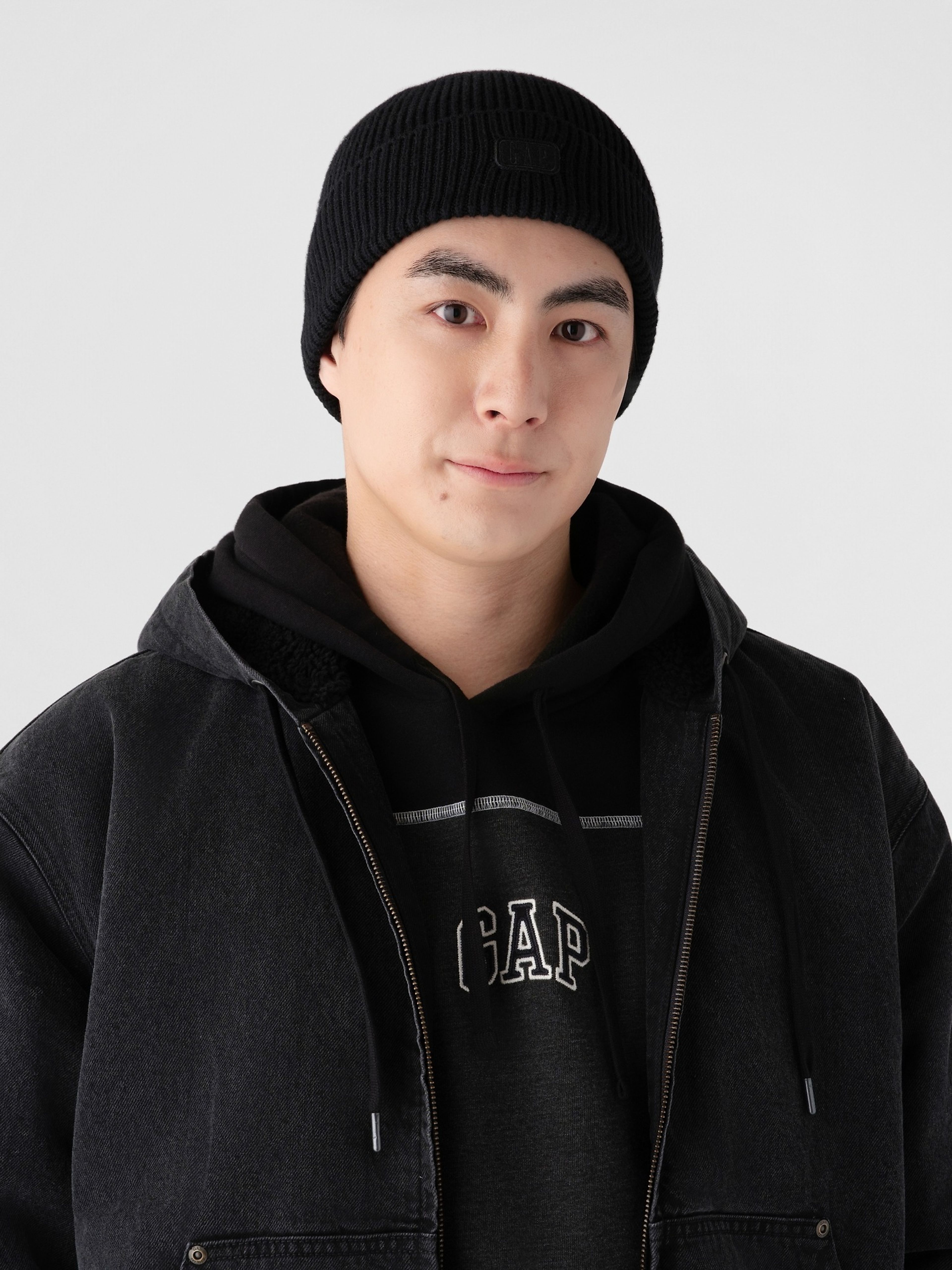 Gorro con logo - 002