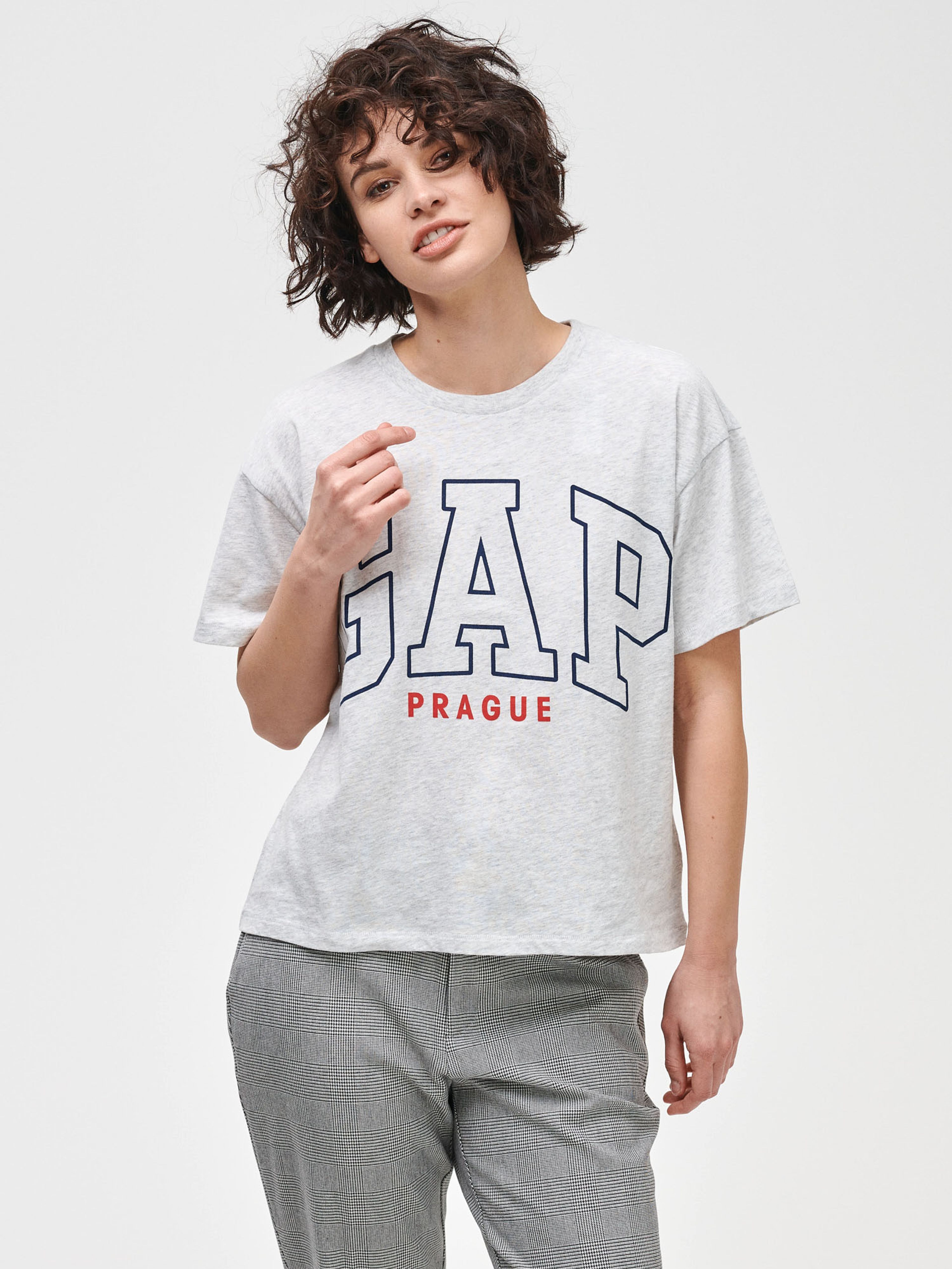 T-Shirt GAP logo Prague easy