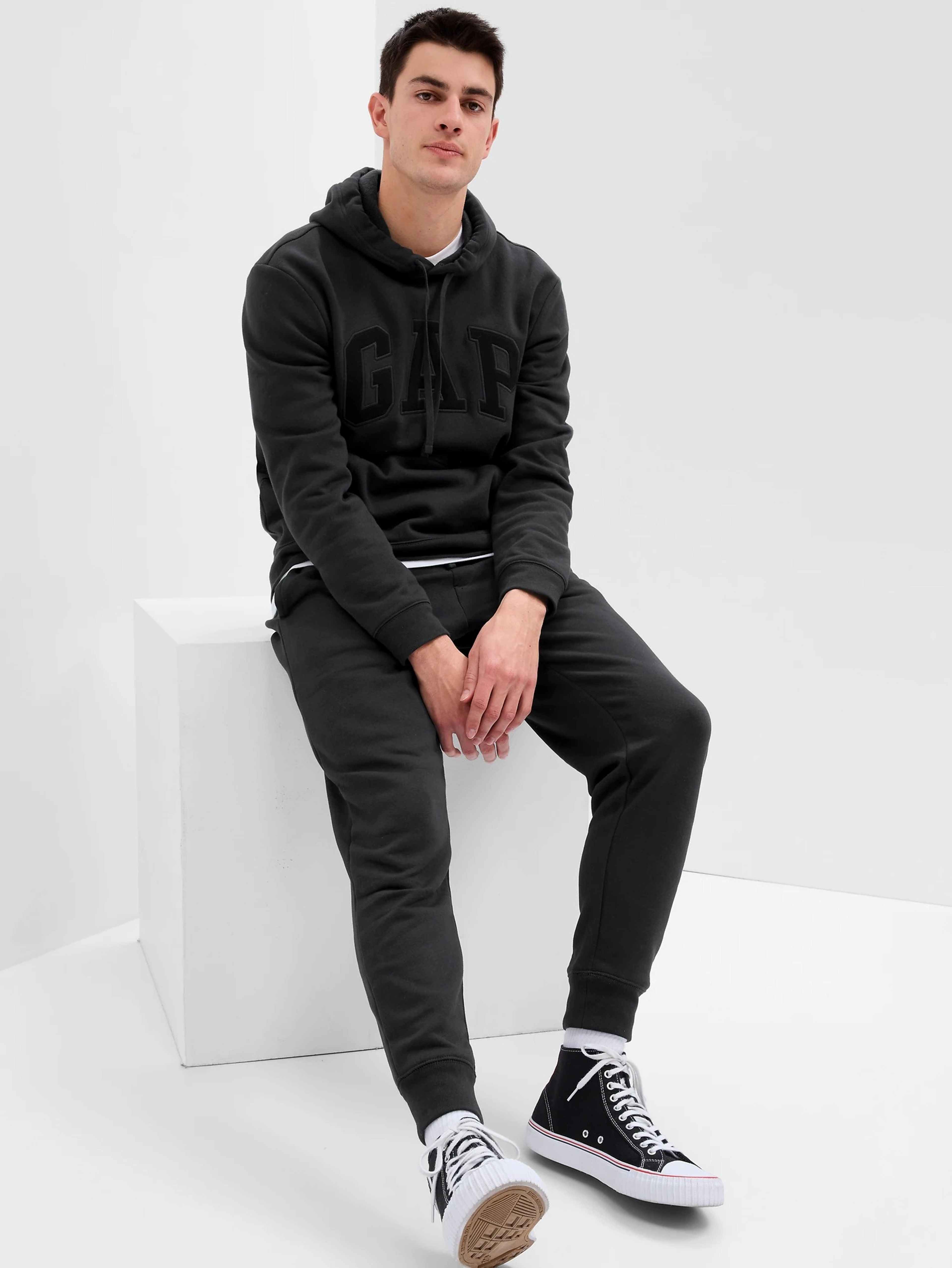 Herren Sweatpants GAP Logo modern