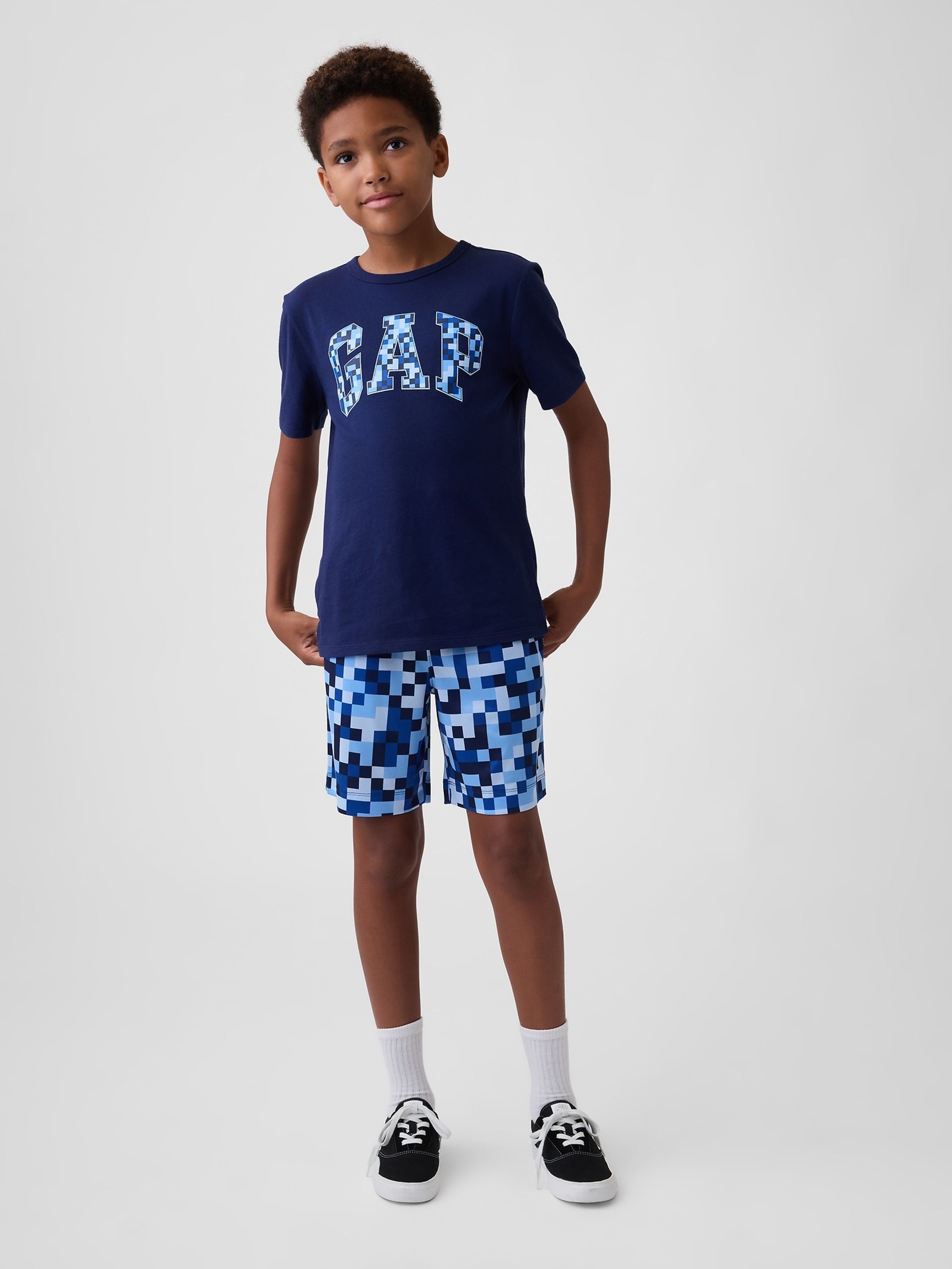 Kinder T-Shirt mit Logo - 001